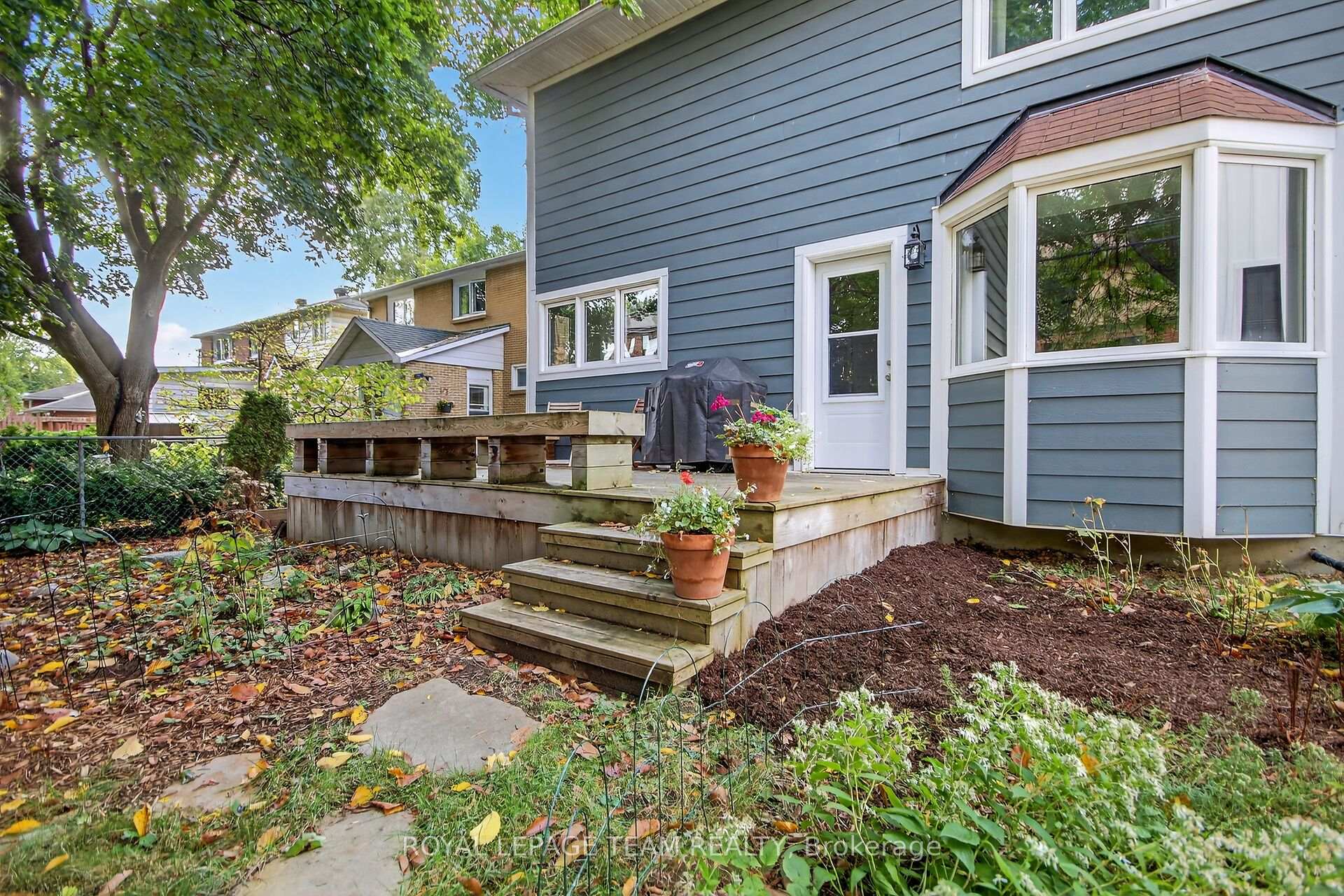 Photo 37 of 617 Mansfield Avenue, Ottawa, McKellar/Highland — HOMEH