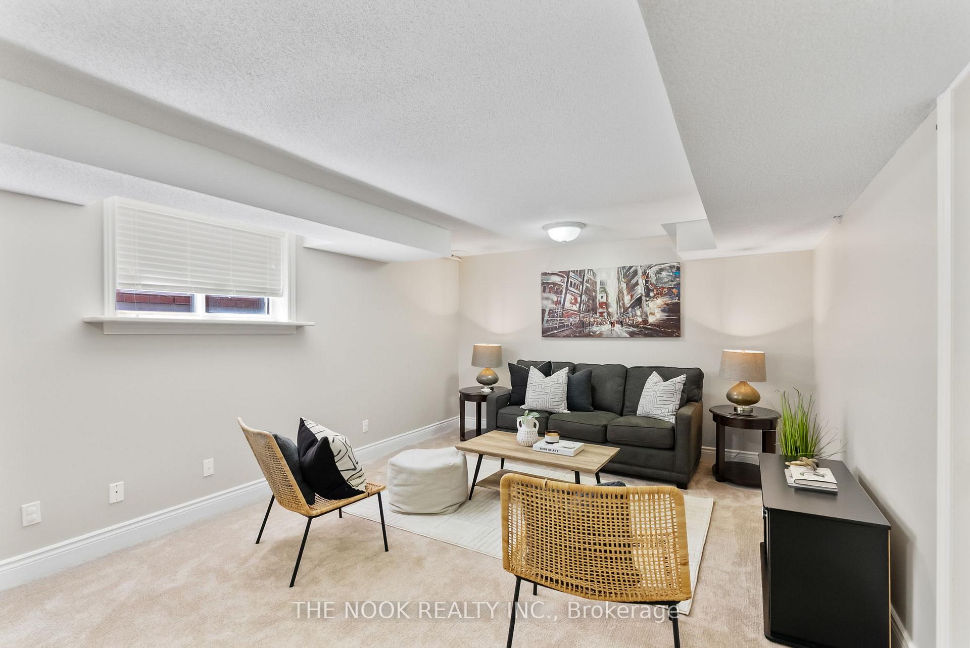 Photo 20 of 2 Decoe Court, Clarington, Courtice — HOMEH