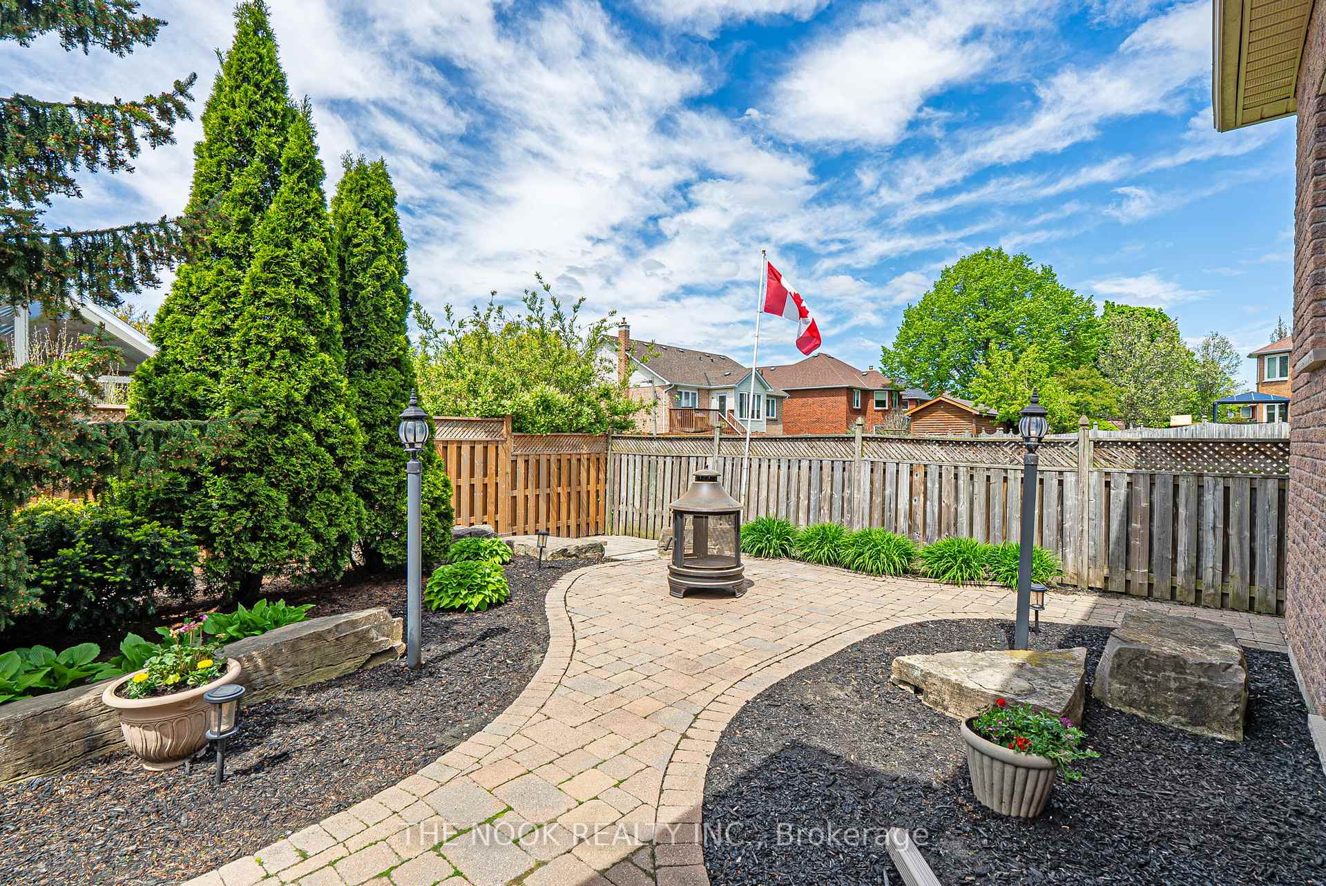 Photo 32 of 2 Decoe Court, Clarington, Courtice — HOMEH