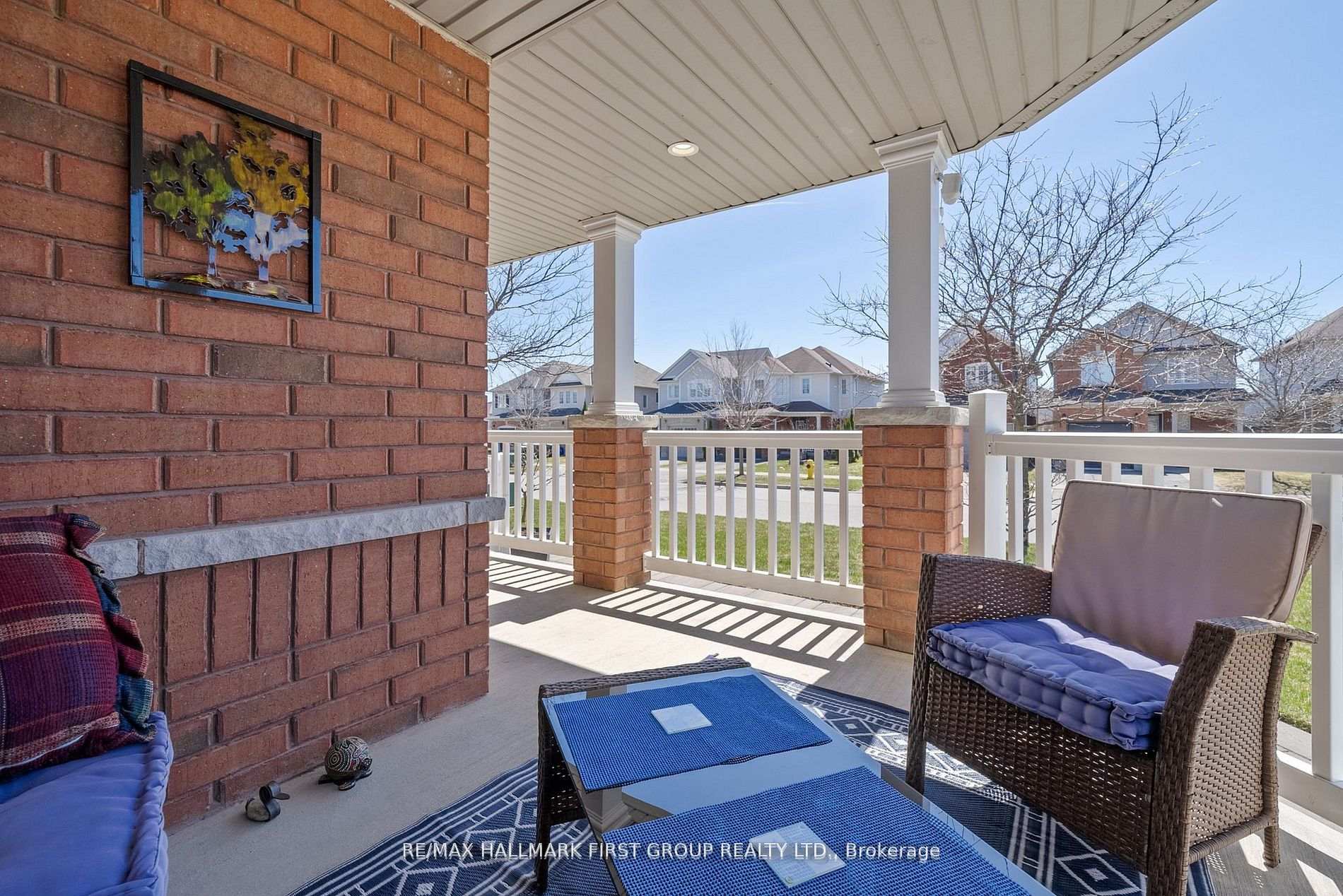 Photo 4 of 1 Quackenbush Street, Clarington, Bowmanville — HOMEH