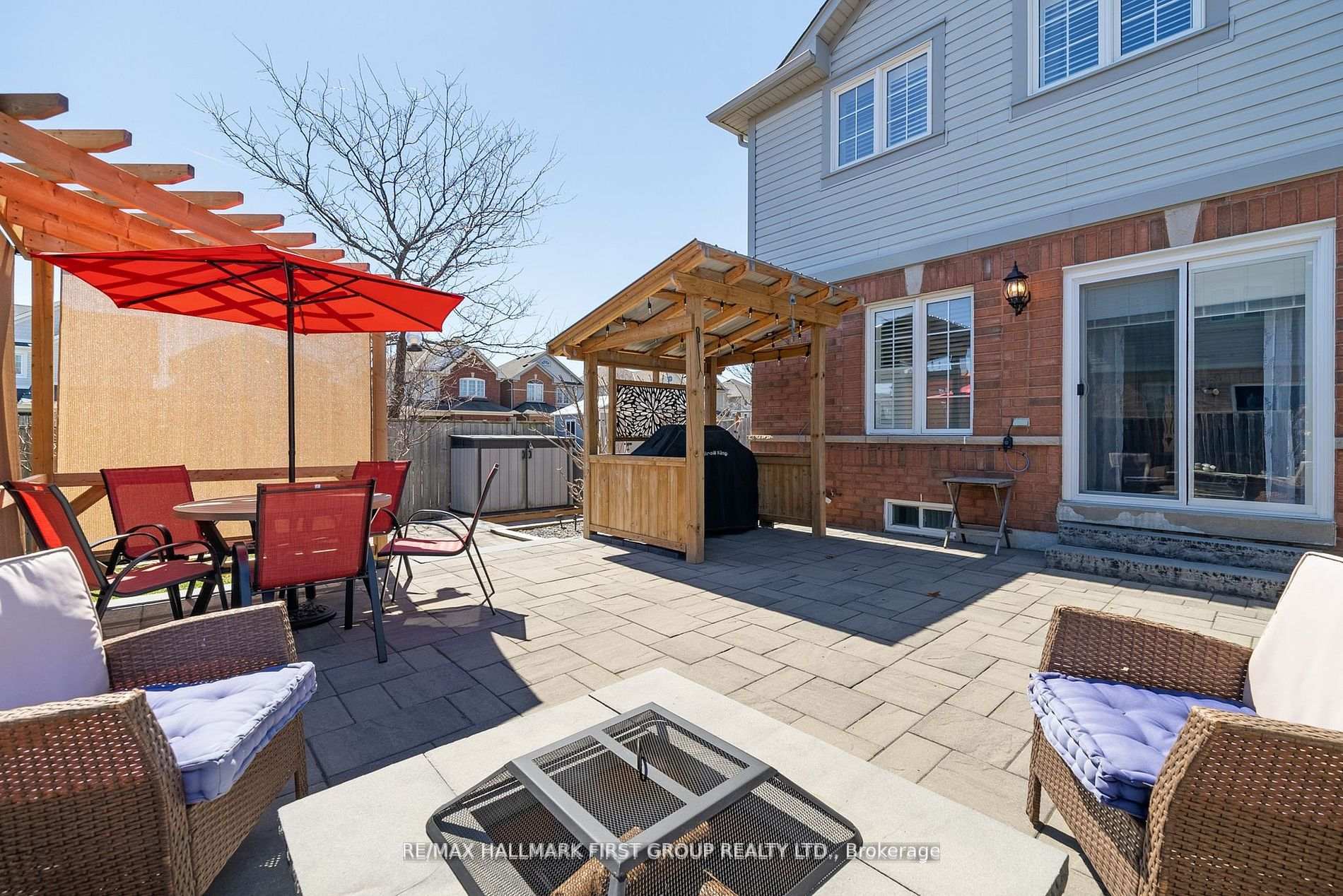 Photo 8 of 1 Quackenbush Street, Clarington, Bowmanville — HOMEH