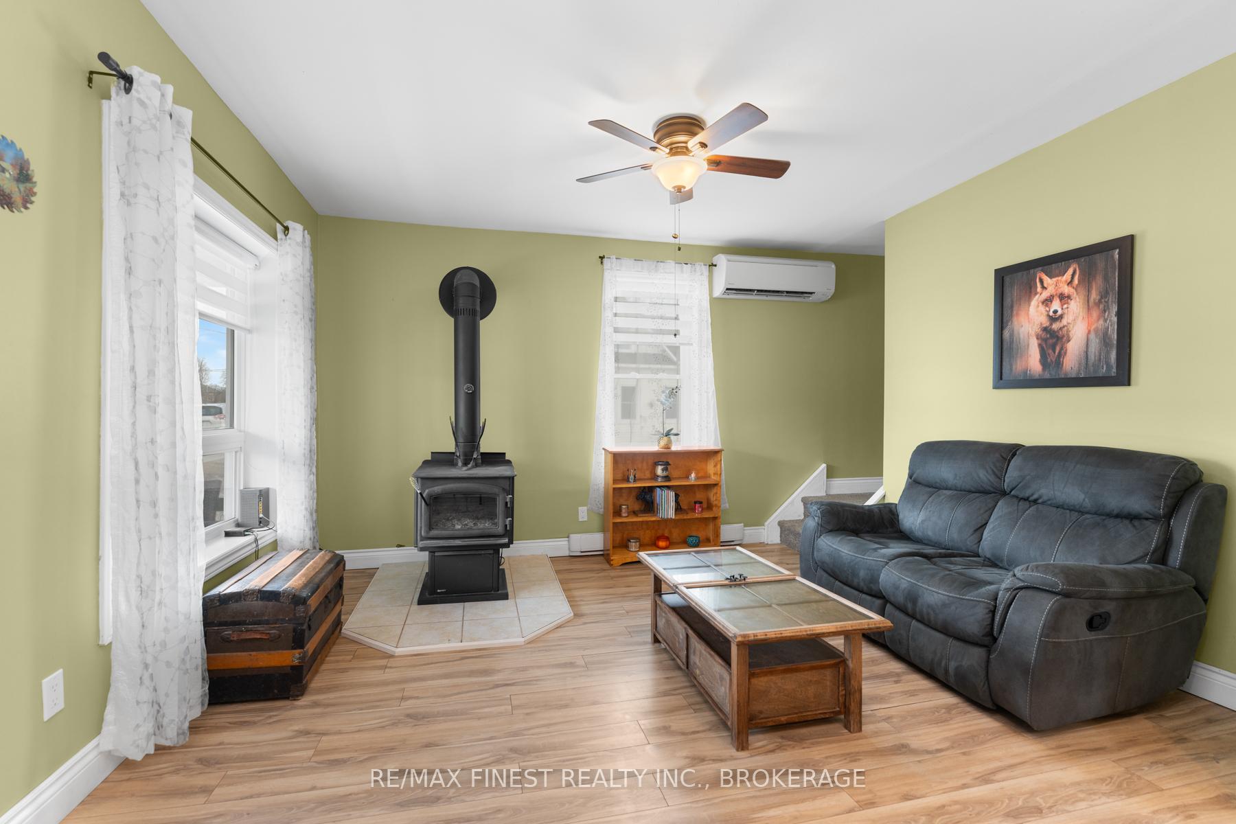 Photo 5 of 11608 Road 38, Frontenac, Frontenac Centre — HOMEH