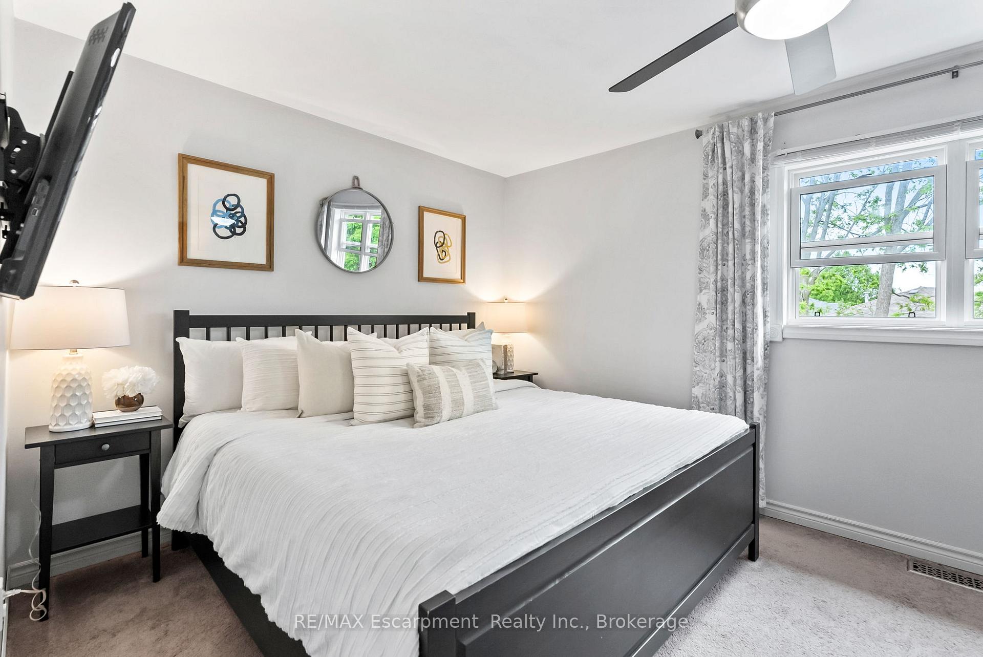 Photo 16 of 9 Barker Court, Clarington, Bowmanville — HOMEH
