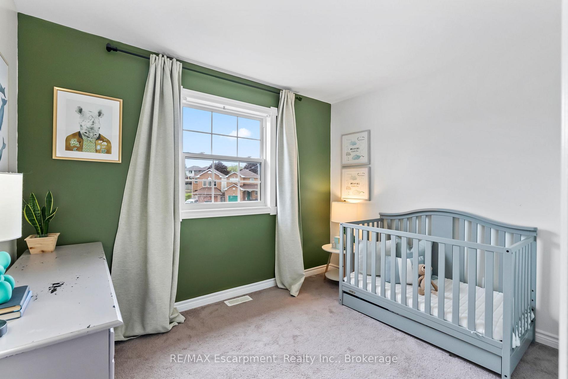 Photo 22 of 9 Barker Court, Clarington, Bowmanville — HOMEH