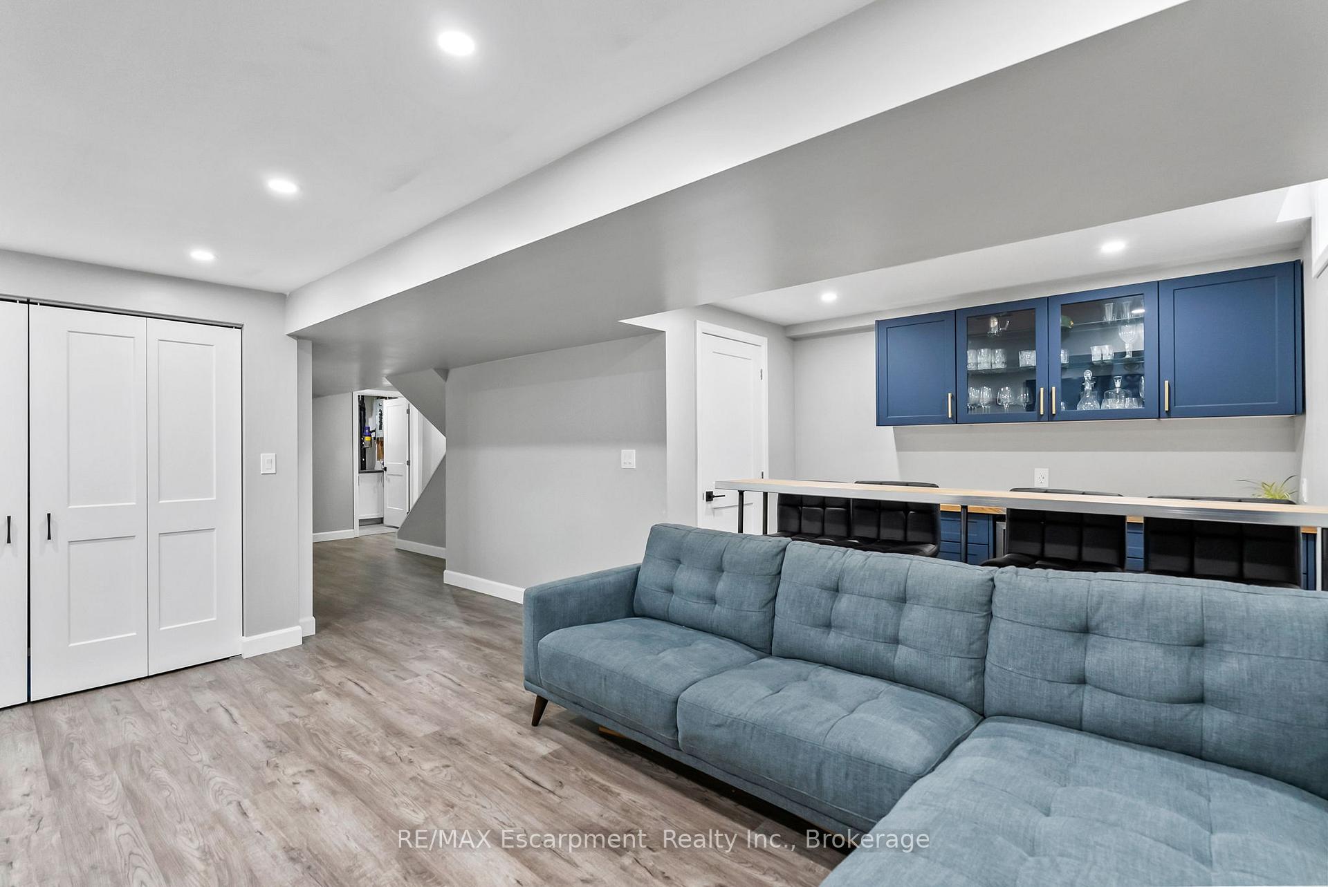 Photo 29 of 9 Barker Court, Clarington, Bowmanville — HOMEH