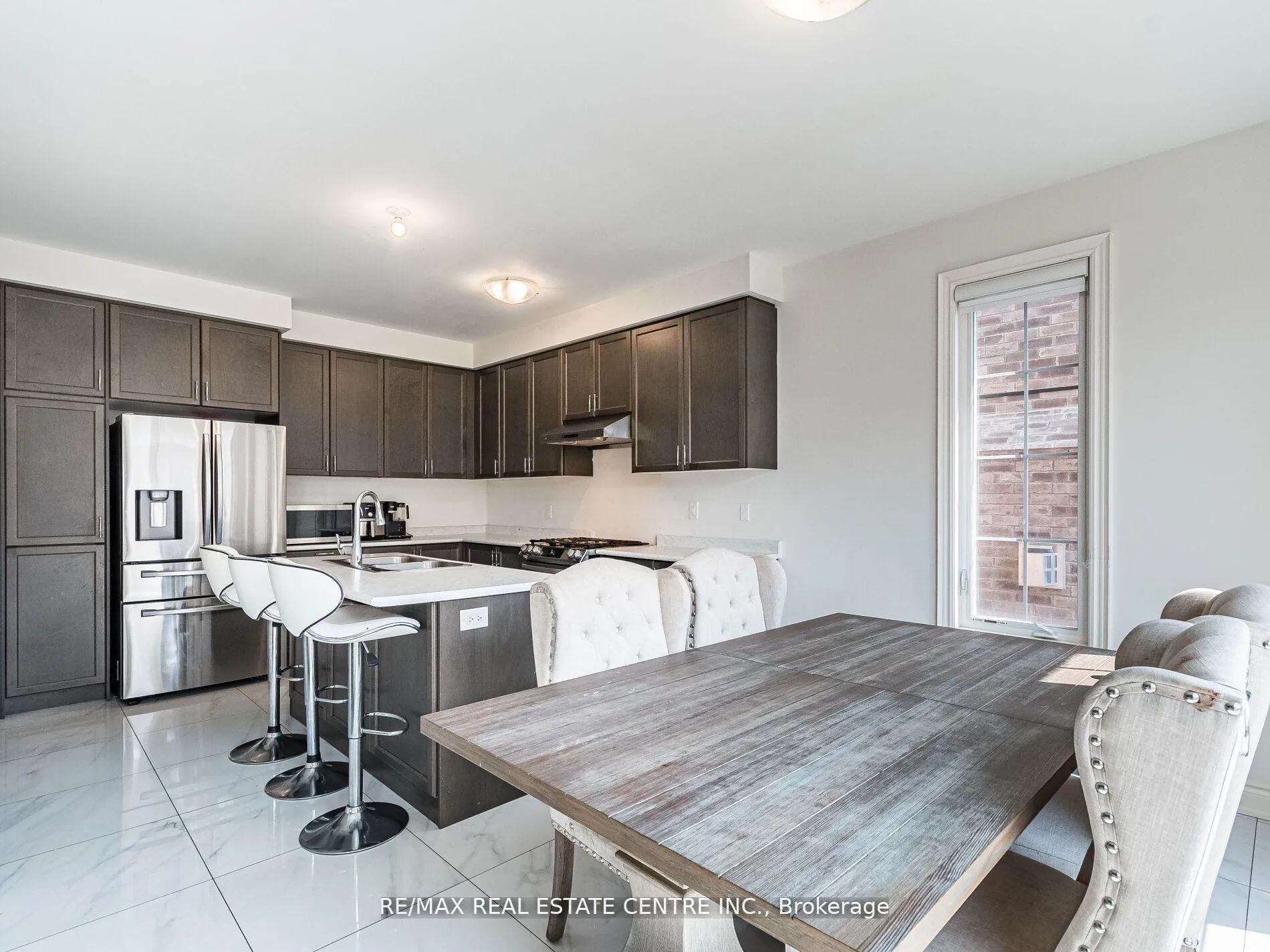 Photo 10 of 62 Granite Ridge Trail, Hamilton, Waterdown — HOMEH