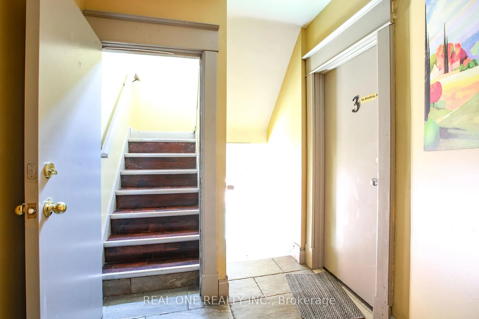 Photo 14 of Unit Unit 5, 239 Main Street N, Brampton, Downtown Brampton — HOMEH