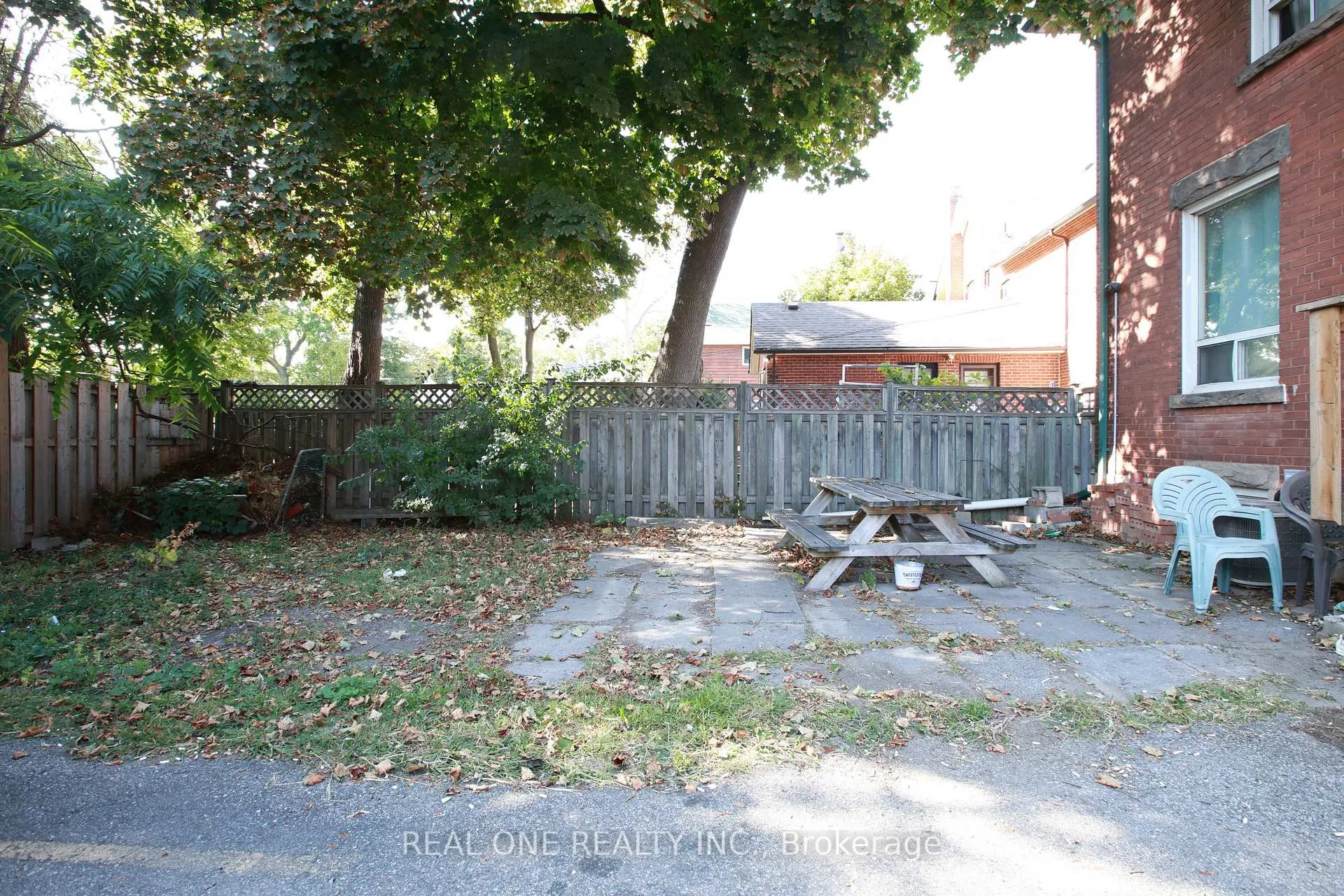Photo 16 of Unit Unit 5, 239 Main Street N, Brampton, Downtown Brampton — HOMEH