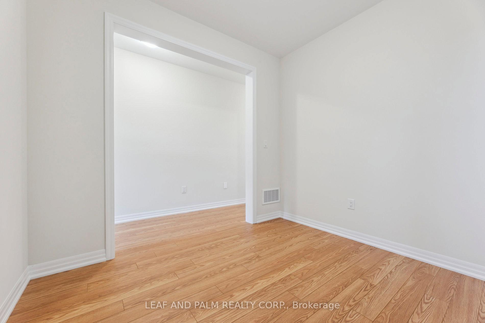 Photo 8 of 26 Ed Ewert Avenue, Clarington, Newcastle — HOMEH