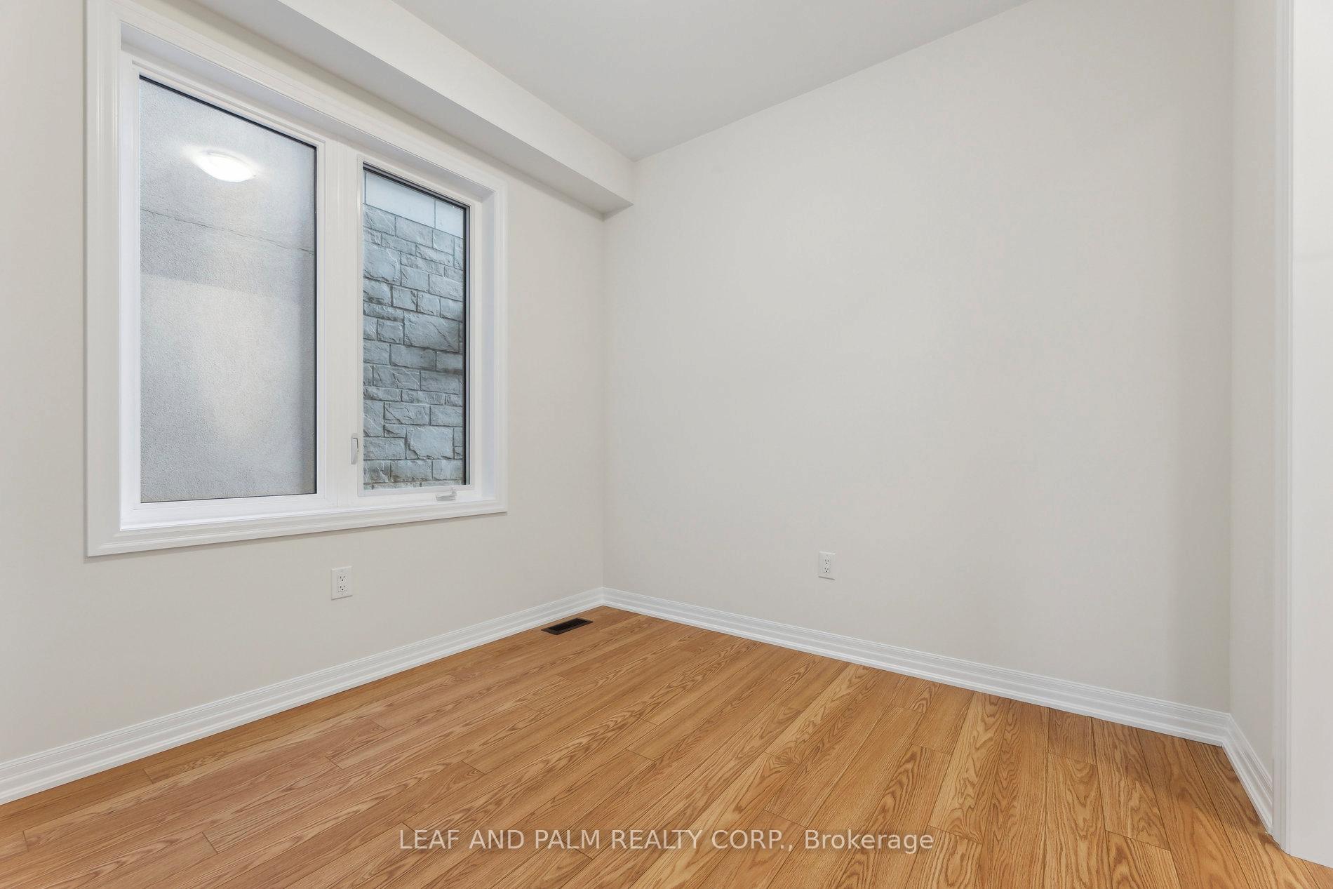 Photo 10 of 26 Ed Ewert Avenue, Clarington, Newcastle — HOMEH
