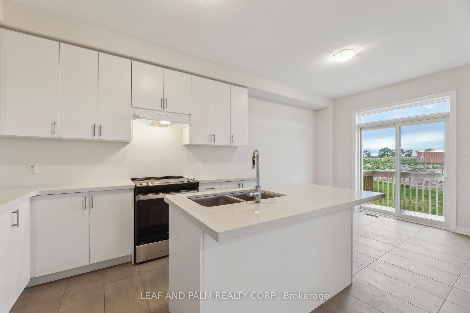 Photo 14 of 26 Ed Ewert Avenue, Clarington, Newcastle — HOMEH