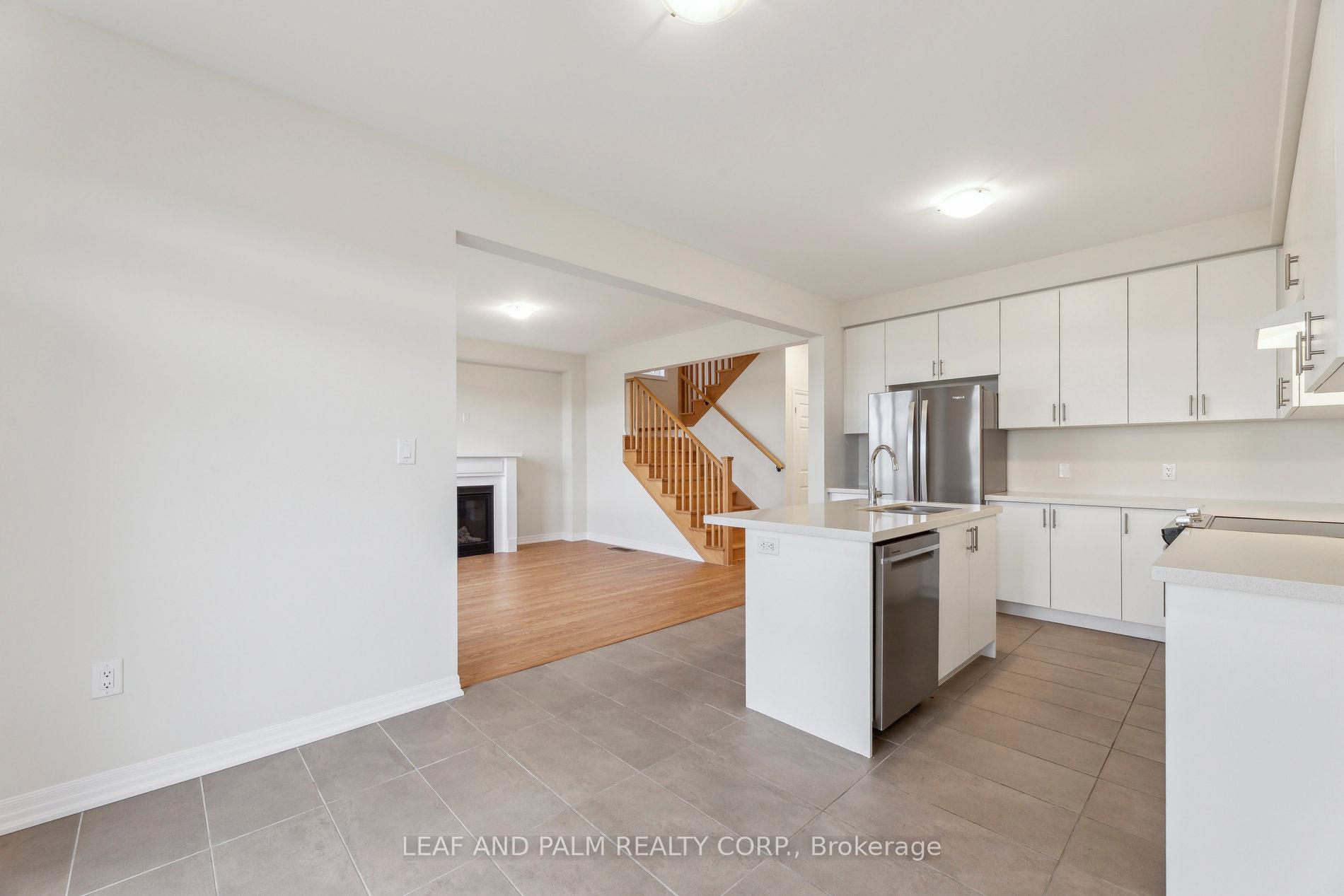 Photo 16 of 26 Ed Ewert Avenue, Clarington, Newcastle — HOMEH