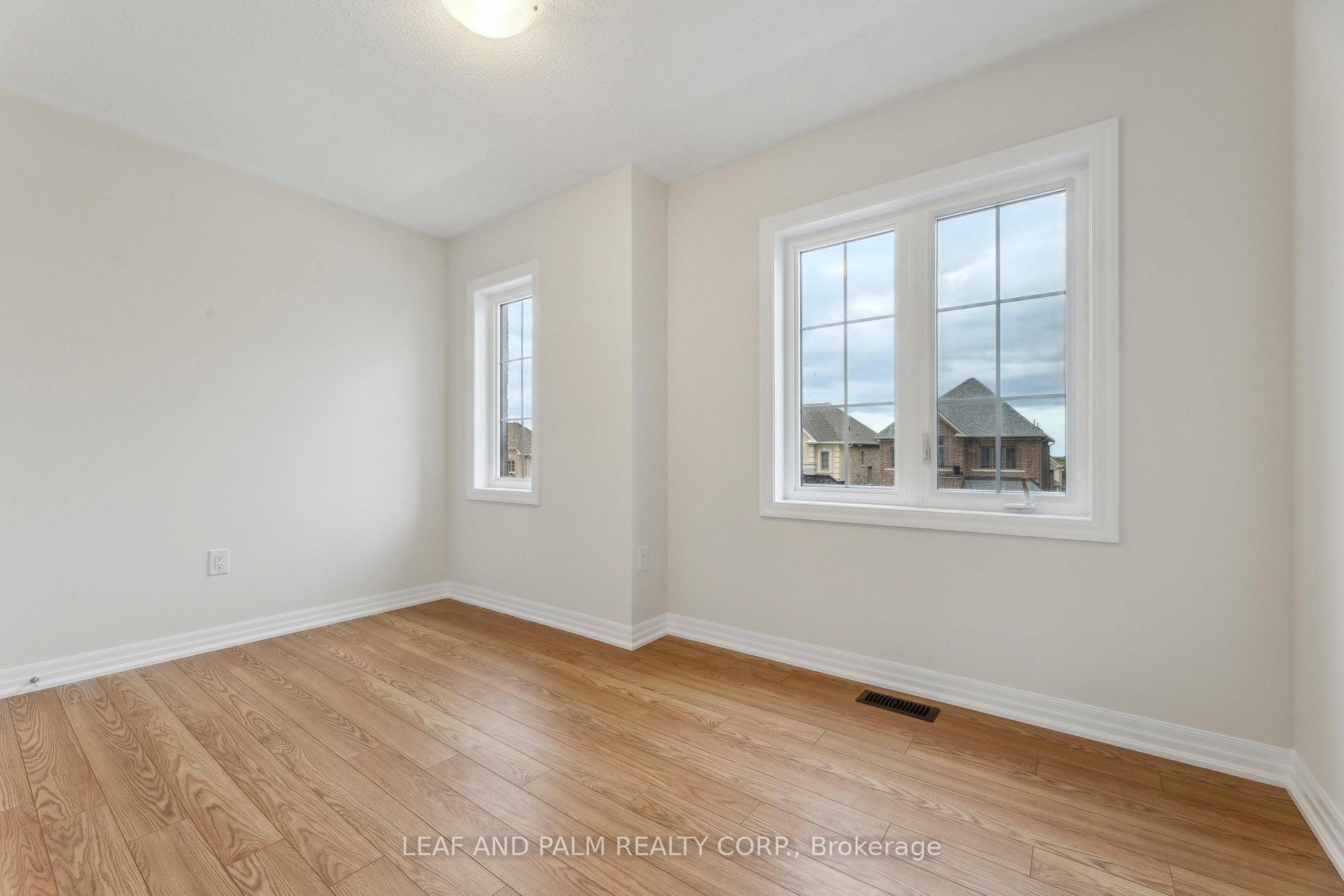 Photo 31 of 26 Ed Ewert Avenue, Clarington, Newcastle — HOMEH