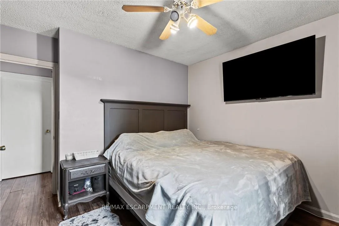 Photo 15 of 147 Summerhill Avenue, Hamilton, Glenview — HOMEH