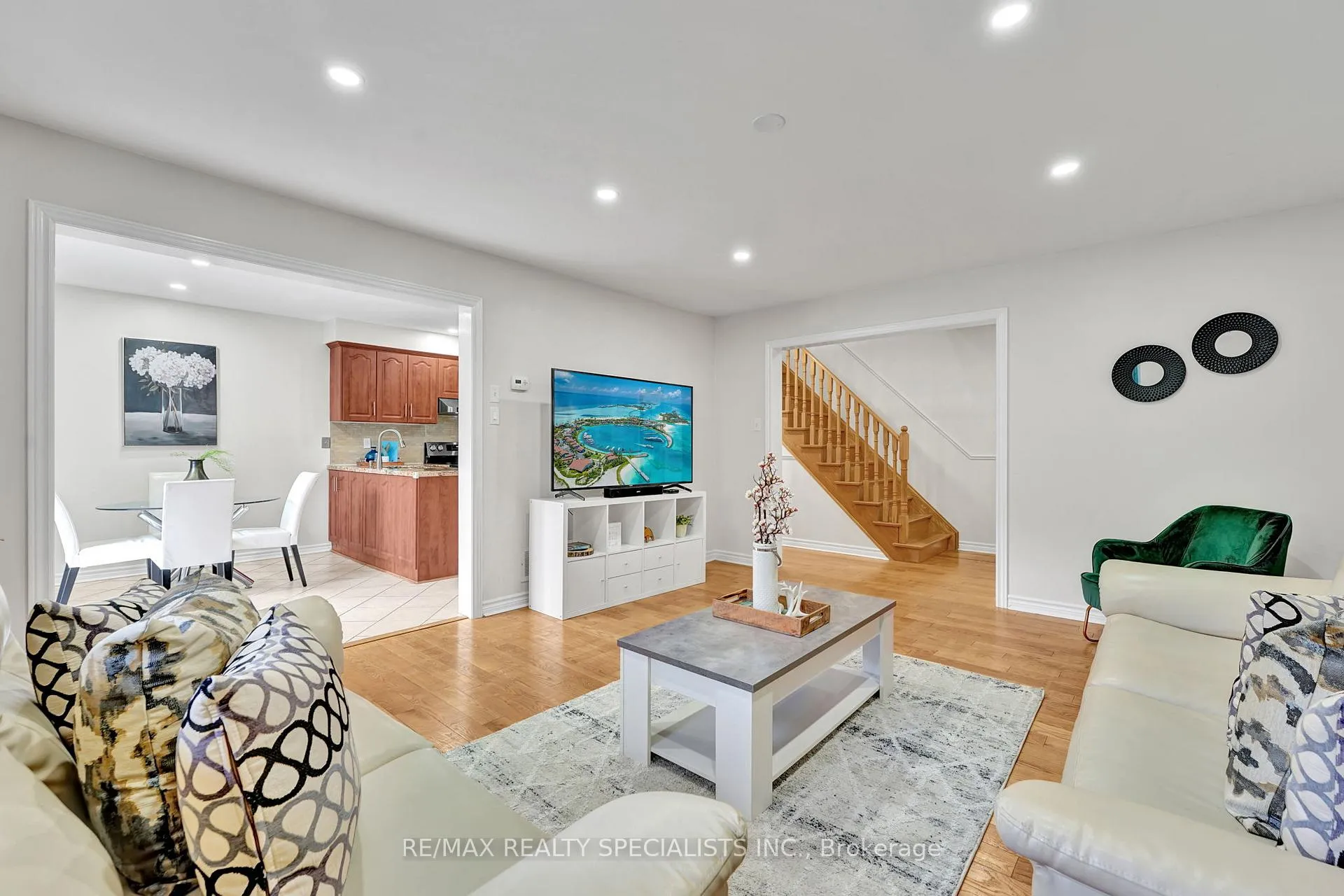 Photo 6 of 136 Clover Bloom Road, Brampton, Sandringham-Wellington — HOMEH