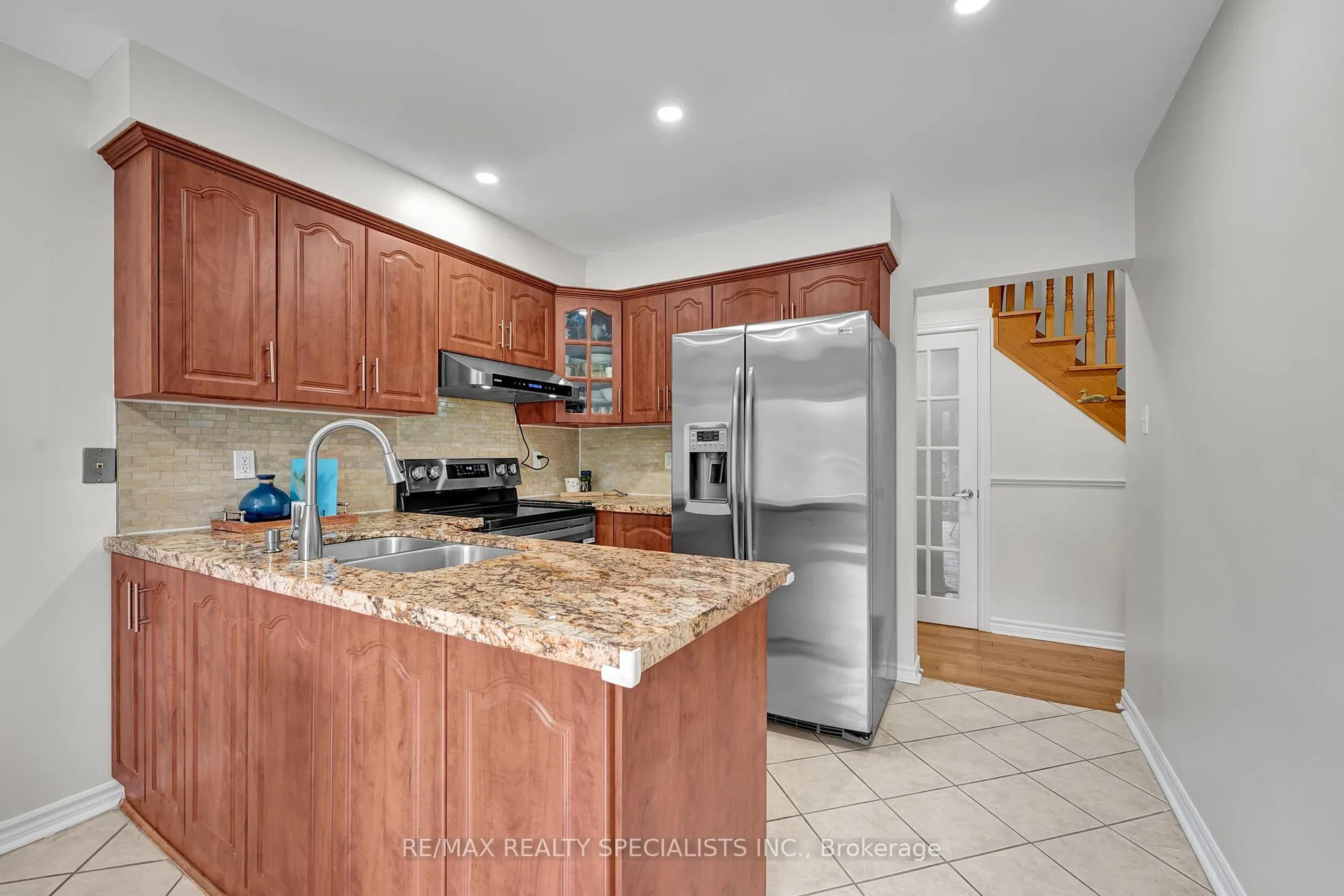 Photo 9 of 136 Clover Bloom Road, Brampton, Sandringham-Wellington — HOMEH