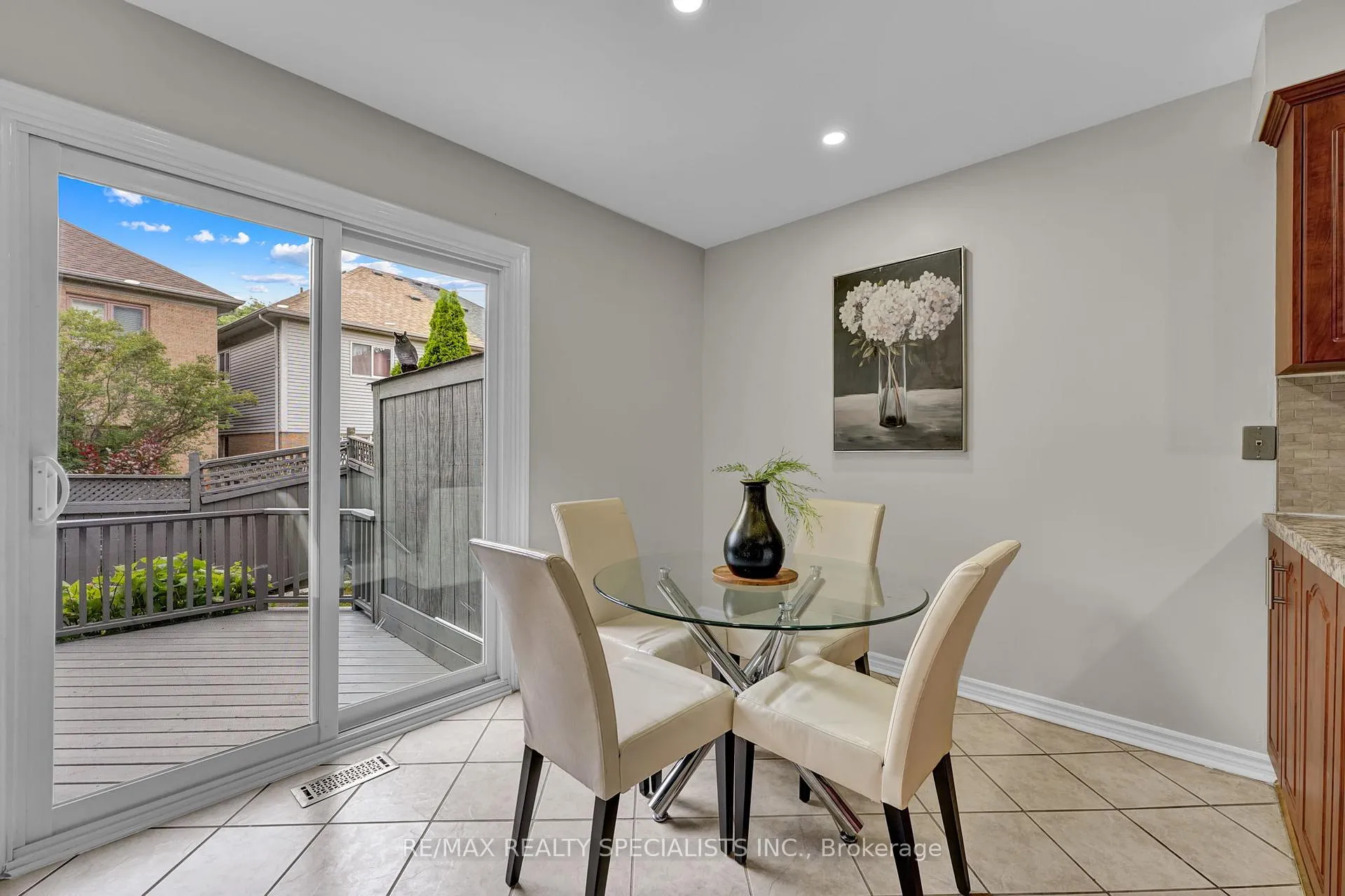 Photo 16 of 136 Clover Bloom Road, Brampton, Sandringham-Wellington — HOMEH