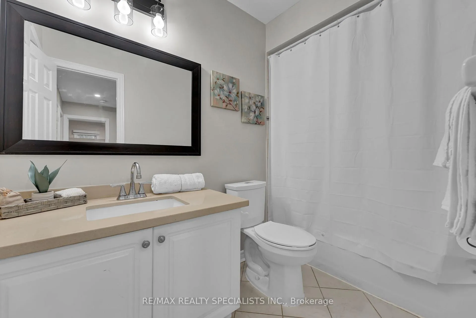 Photo 27 of 136 Clover Bloom Road, Brampton, Sandringham-Wellington — HOMEH