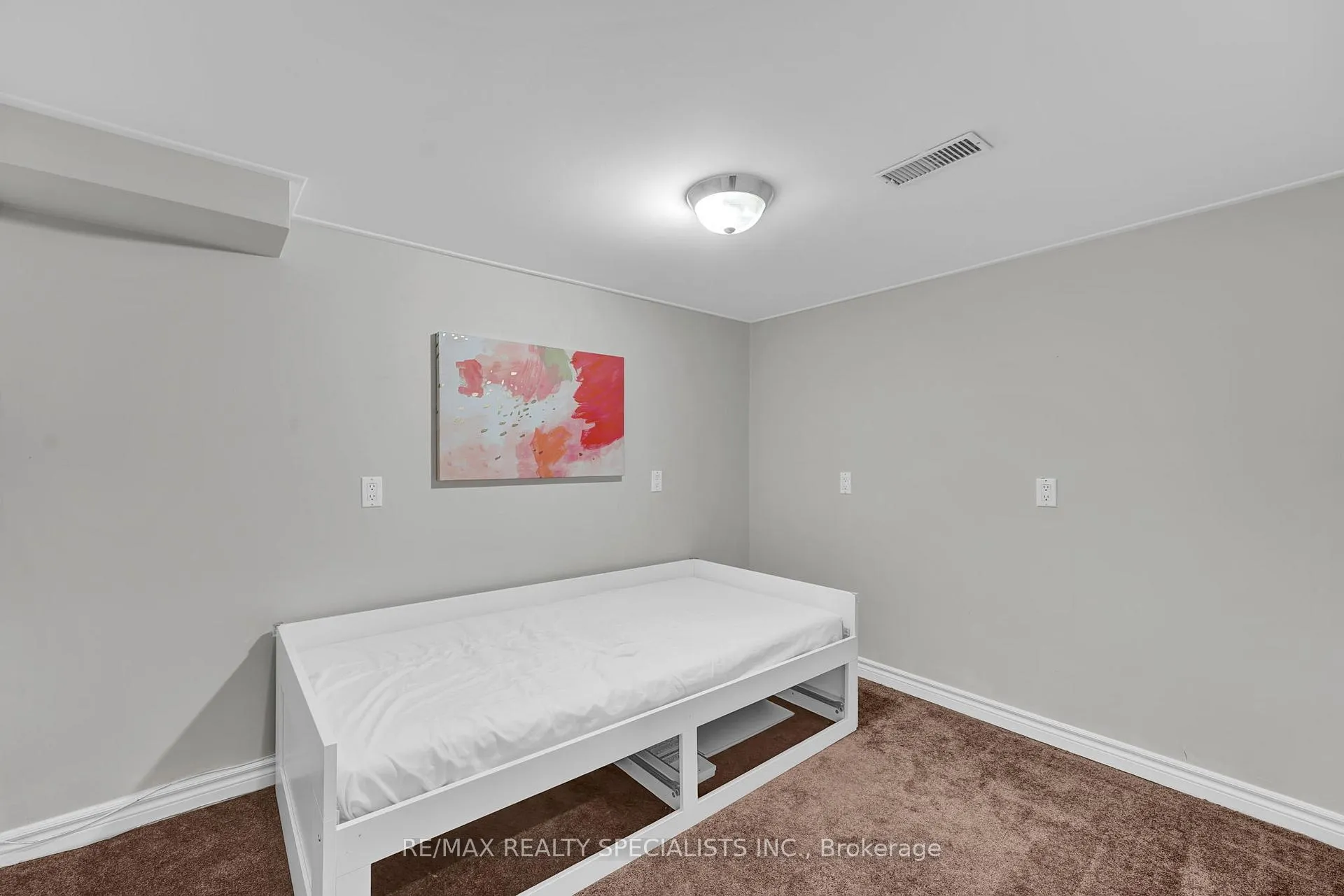Photo 33 of 136 Clover Bloom Road, Brampton, Sandringham-Wellington — HOMEH