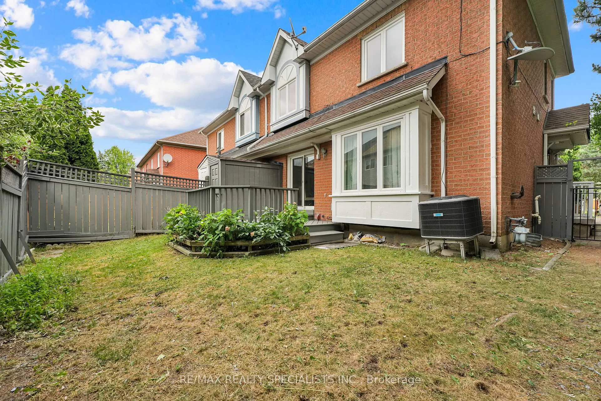 Photo 38 of 136 Clover Bloom Road, Brampton, Sandringham-Wellington — HOMEH