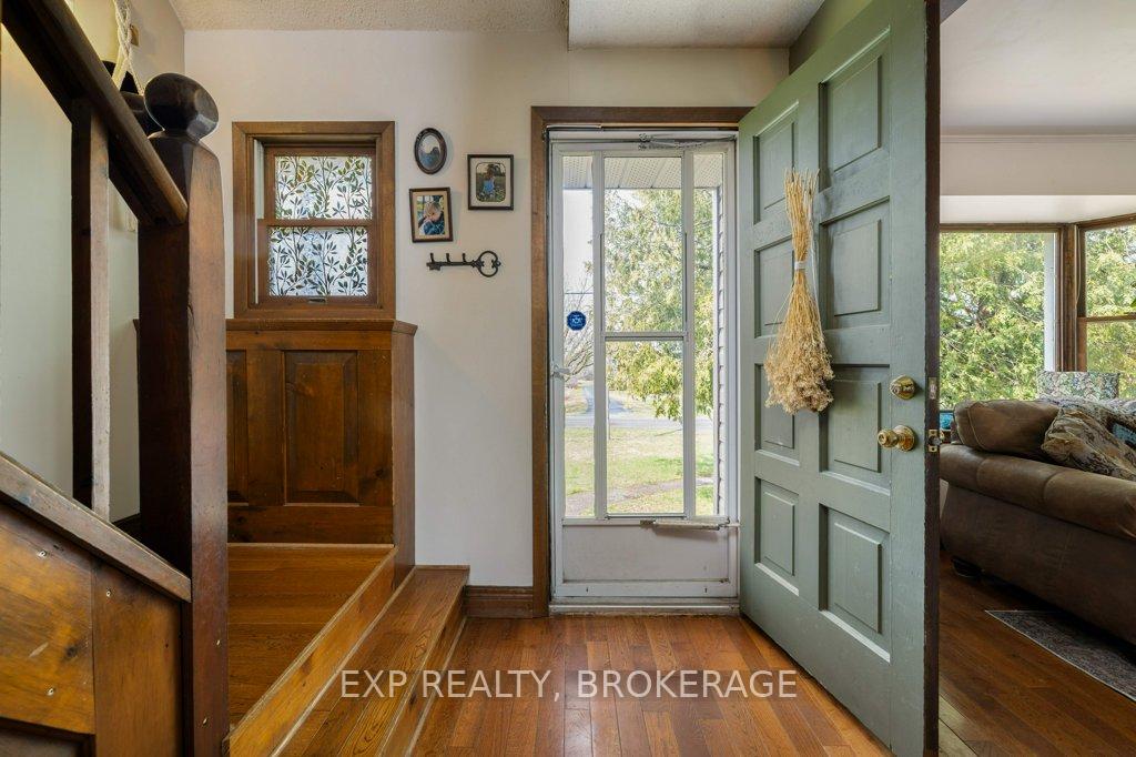 Photo 2 of 1038 McCallum Lane, Frontenac, Frontenac South — HOMEH