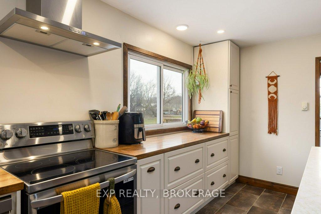 Photo 16 of 1038 McCallum Lane, Frontenac, Frontenac South — HOMEH