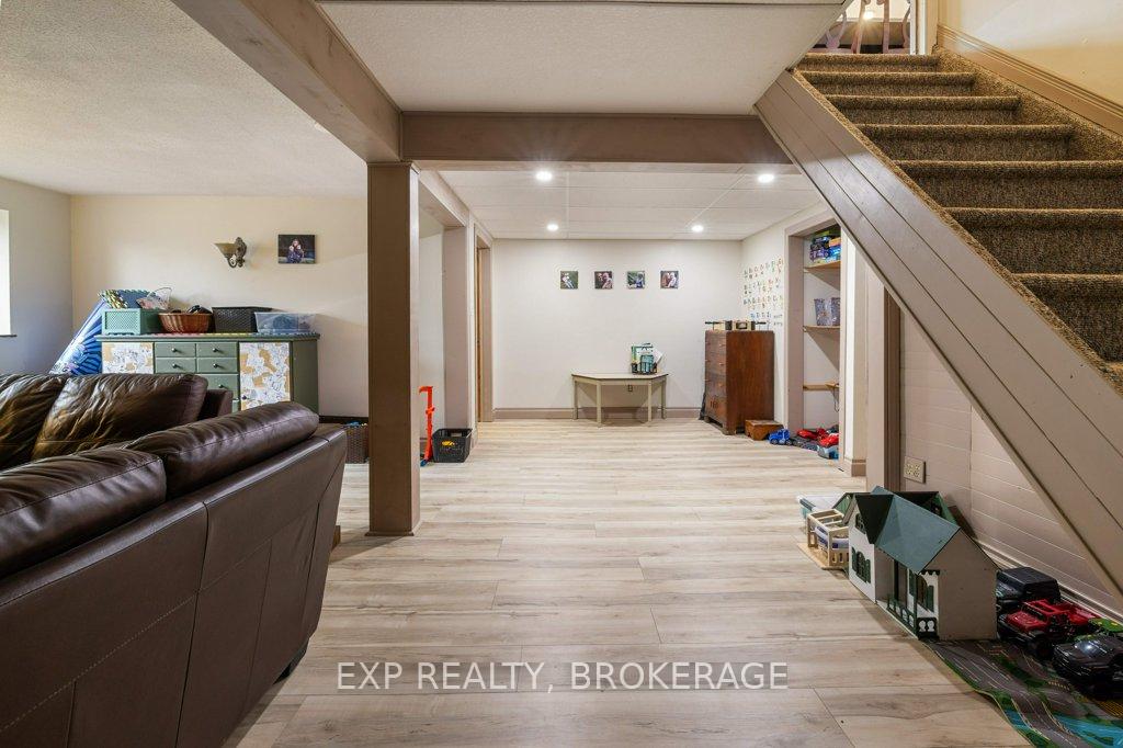 Photo 29 of 1038 McCallum Lane, Frontenac, Frontenac South — HOMEH