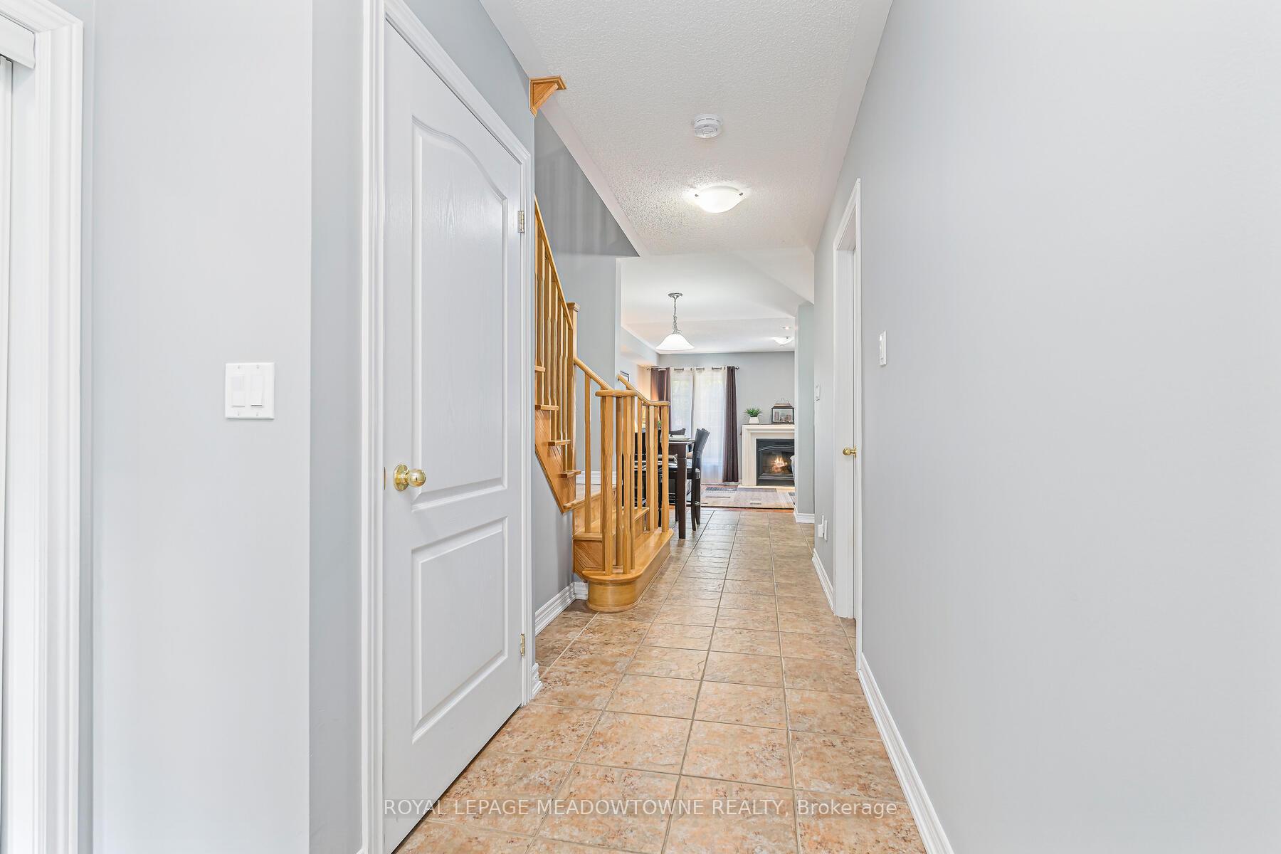 Photo 5 of Unit 11, 102 Cedarbrook Road, Brampton, Sandringham-Wellington — HOMEH