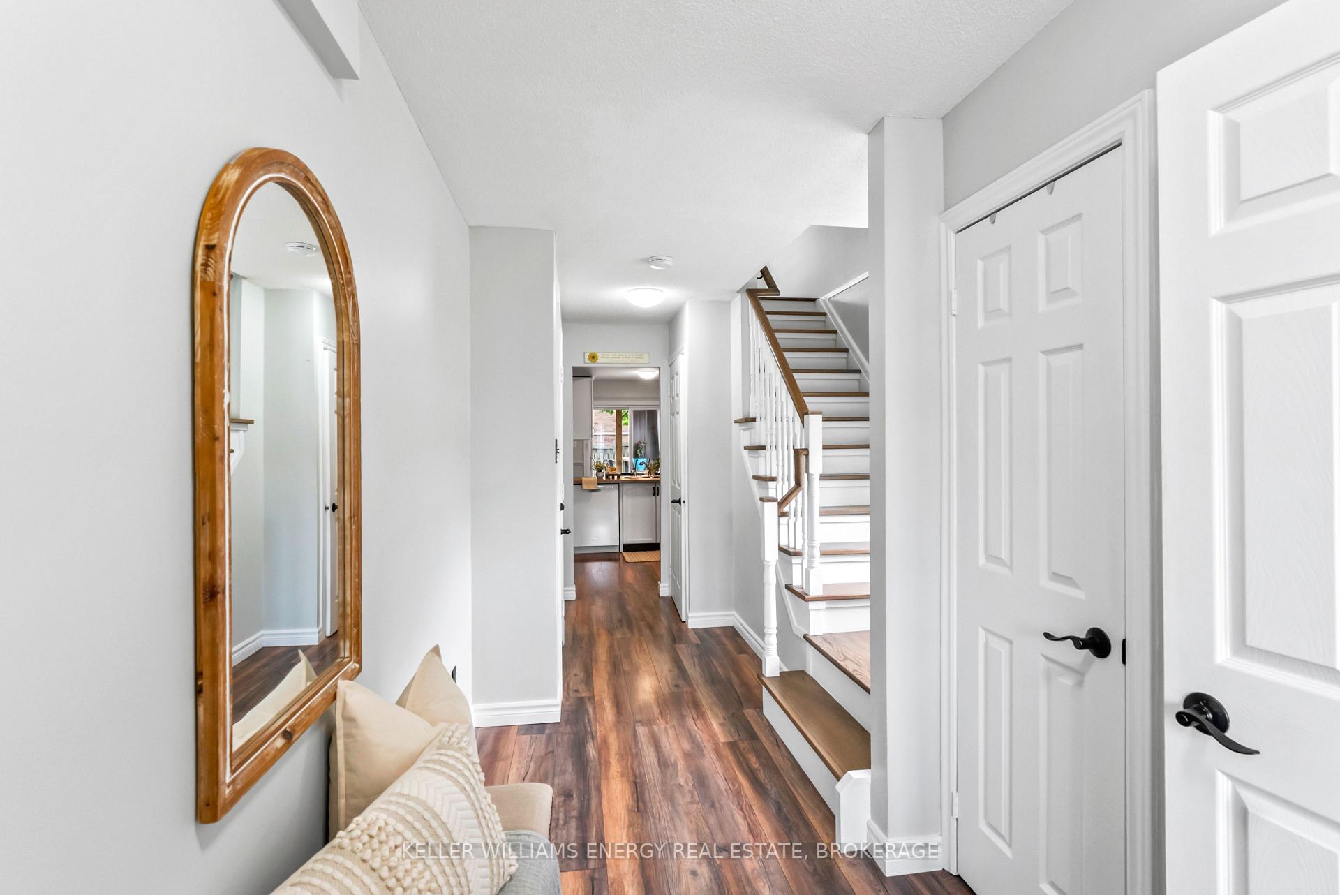 Photo 2 of 86 Somerscales Drive, Clarington, Bowmanville — HOMEH