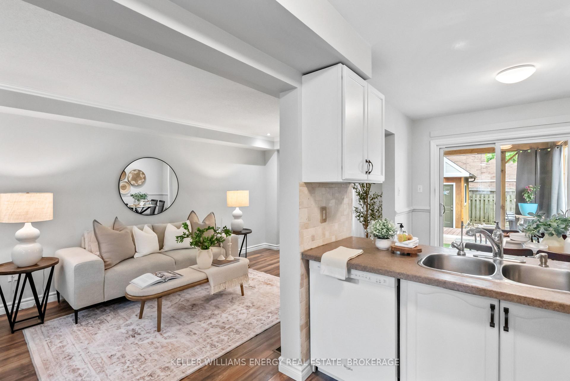 Photo 7 of 86 Somerscales Drive, Clarington, Bowmanville — HOMEH