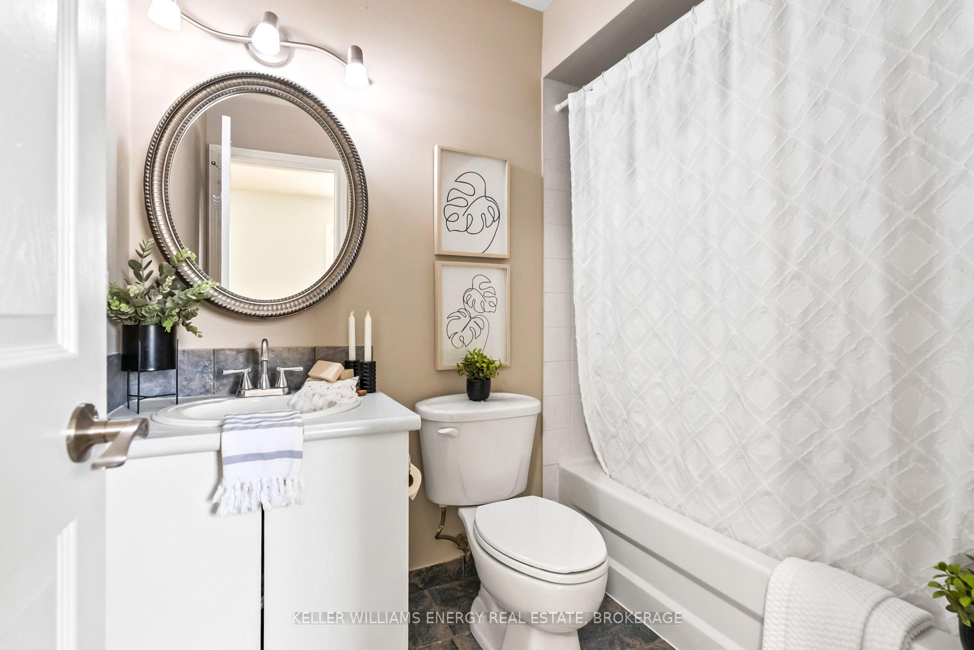 Photo 20 of 86 Somerscales Drive, Clarington, Bowmanville — HOMEH