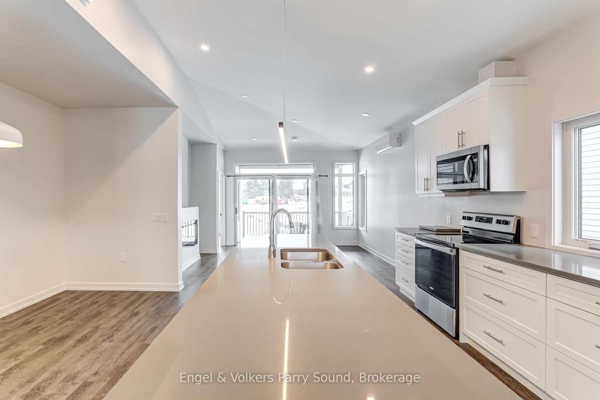 Photo 50 of Unit 1, 63 Winnifred Avenue, Parry Sound — HOMEH