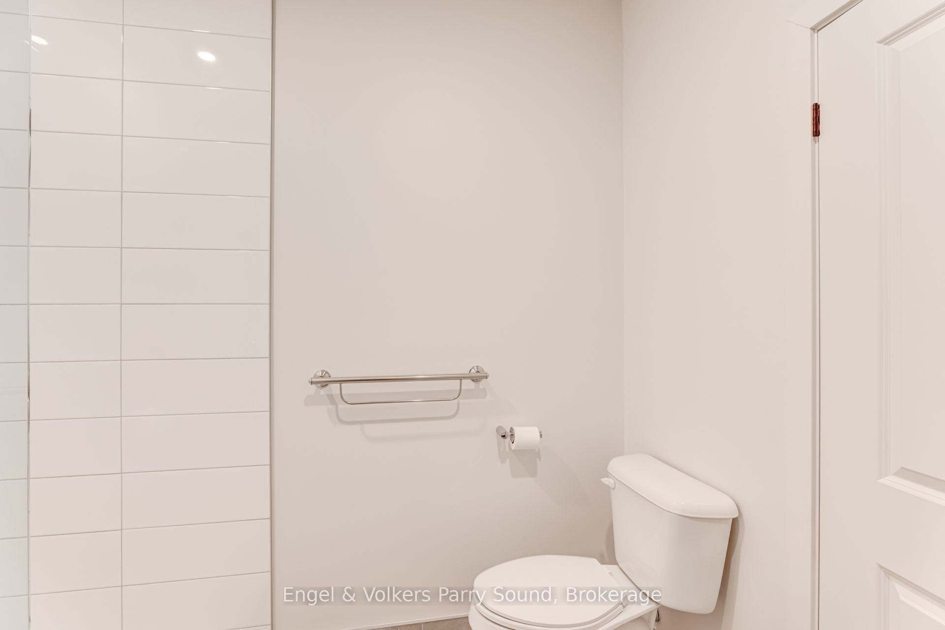 Photo 62 of Unit 1, 63 Winnifred Avenue, Parry Sound — HOMEH