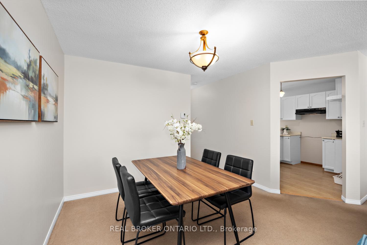 Photo 7 of 7 Kingsview Court, Clarington, Courtice — HOMEH