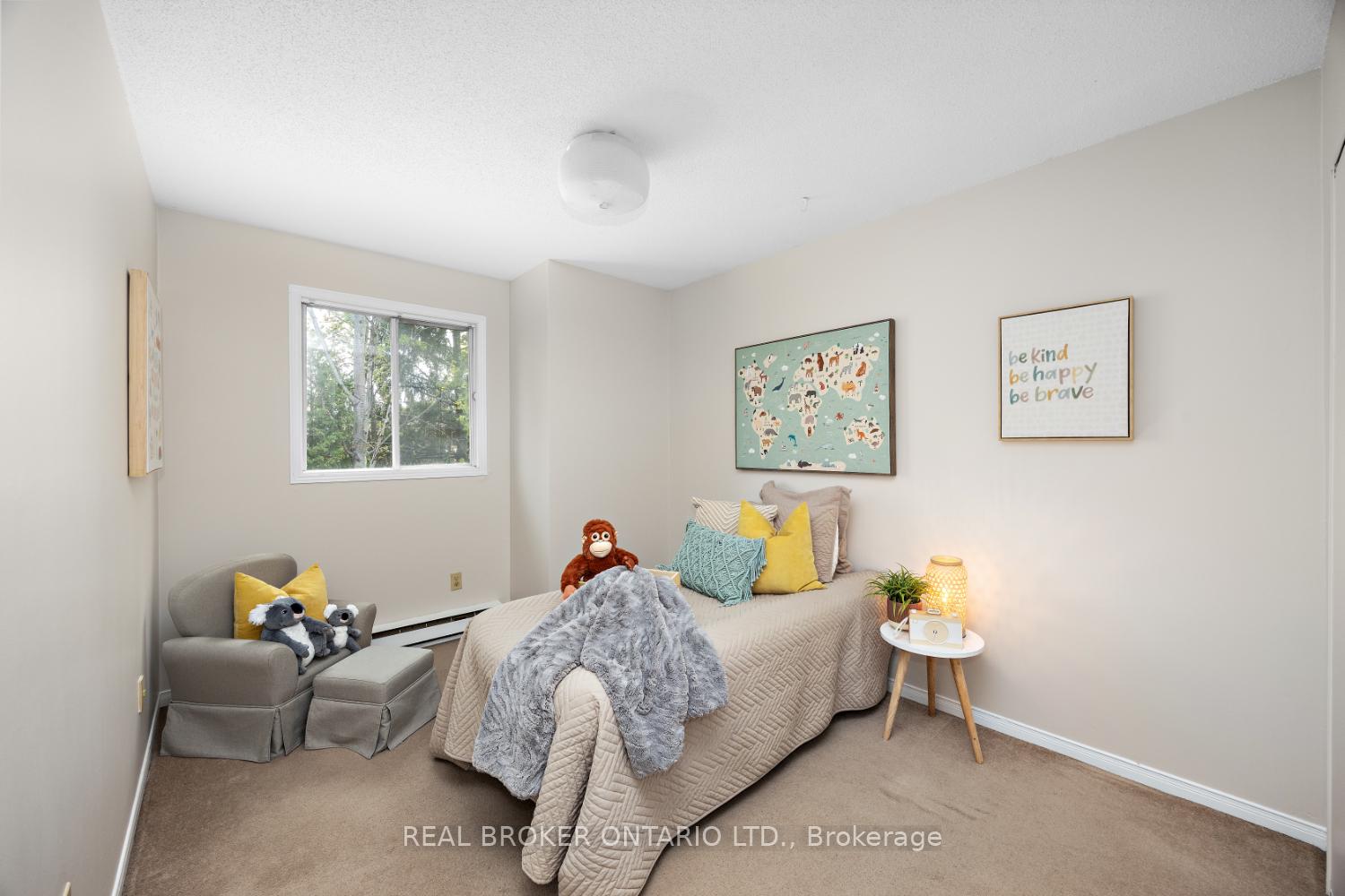 Photo 14 of 7 Kingsview Court, Clarington, Courtice — HOMEH