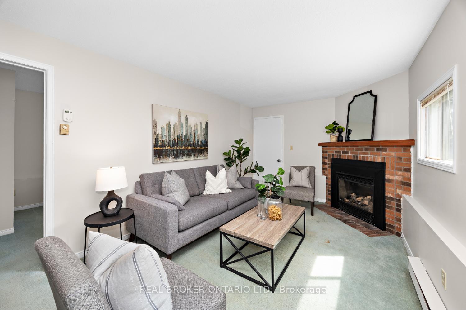 Photo 18 of 7 Kingsview Court, Clarington, Courtice — HOMEH