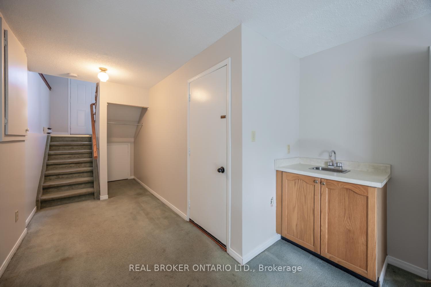 Photo 22 of 7 Kingsview Court, Clarington, Courtice — HOMEH