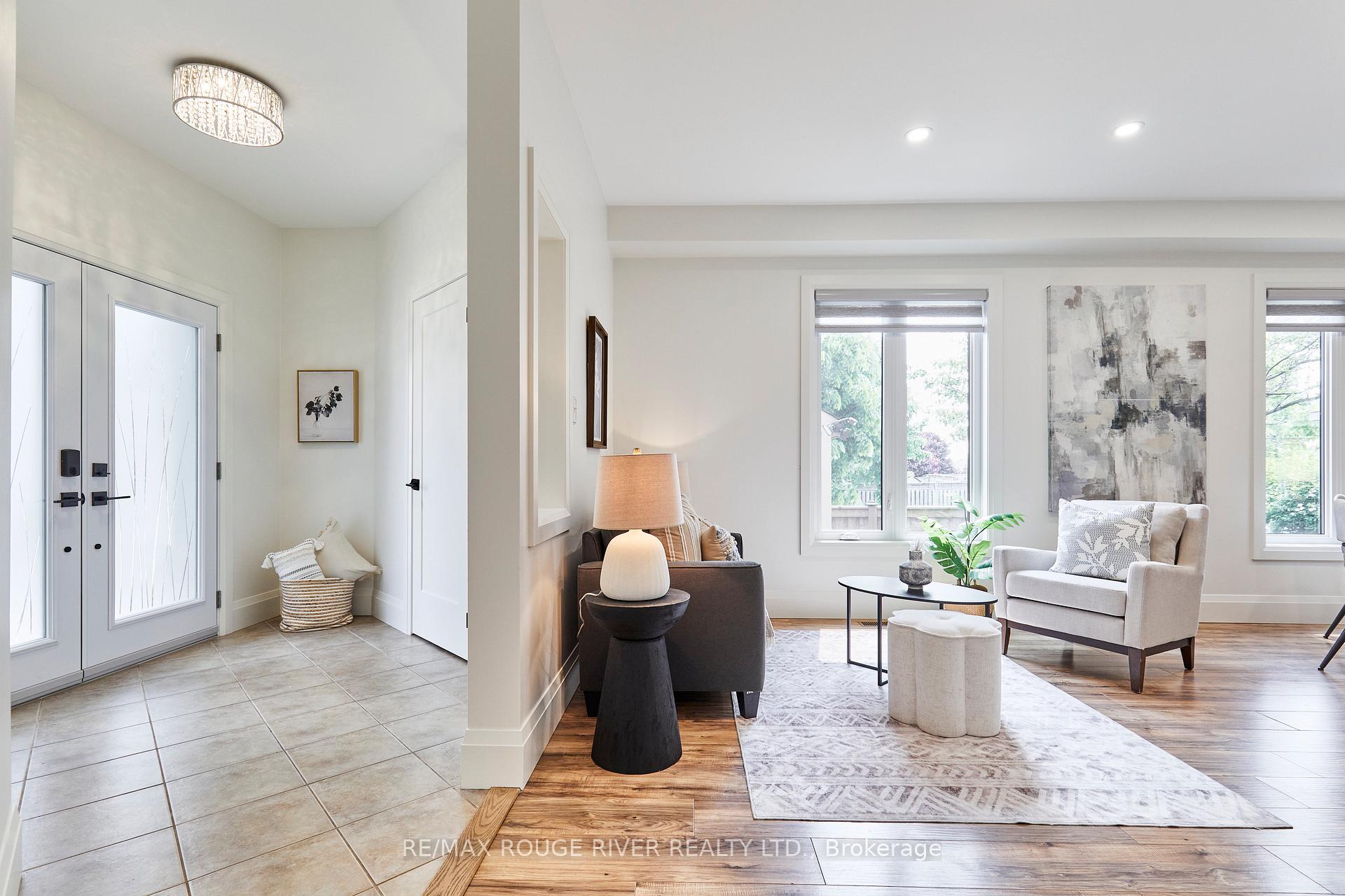 Photo 3 of 50 West Side Drive, Clarington, Bowmanville — HOMEH
