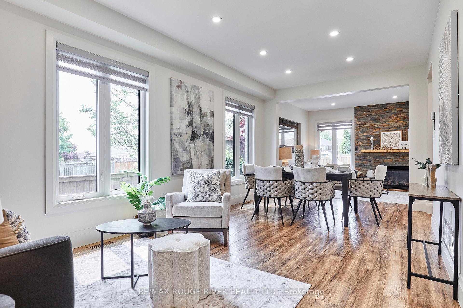 Photo 4 of 50 West Side Drive, Clarington, Bowmanville — HOMEH
