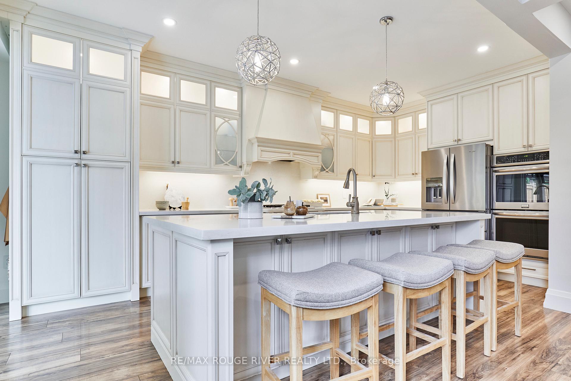 Photo 11 of 50 West Side Drive, Clarington, Bowmanville — HOMEH