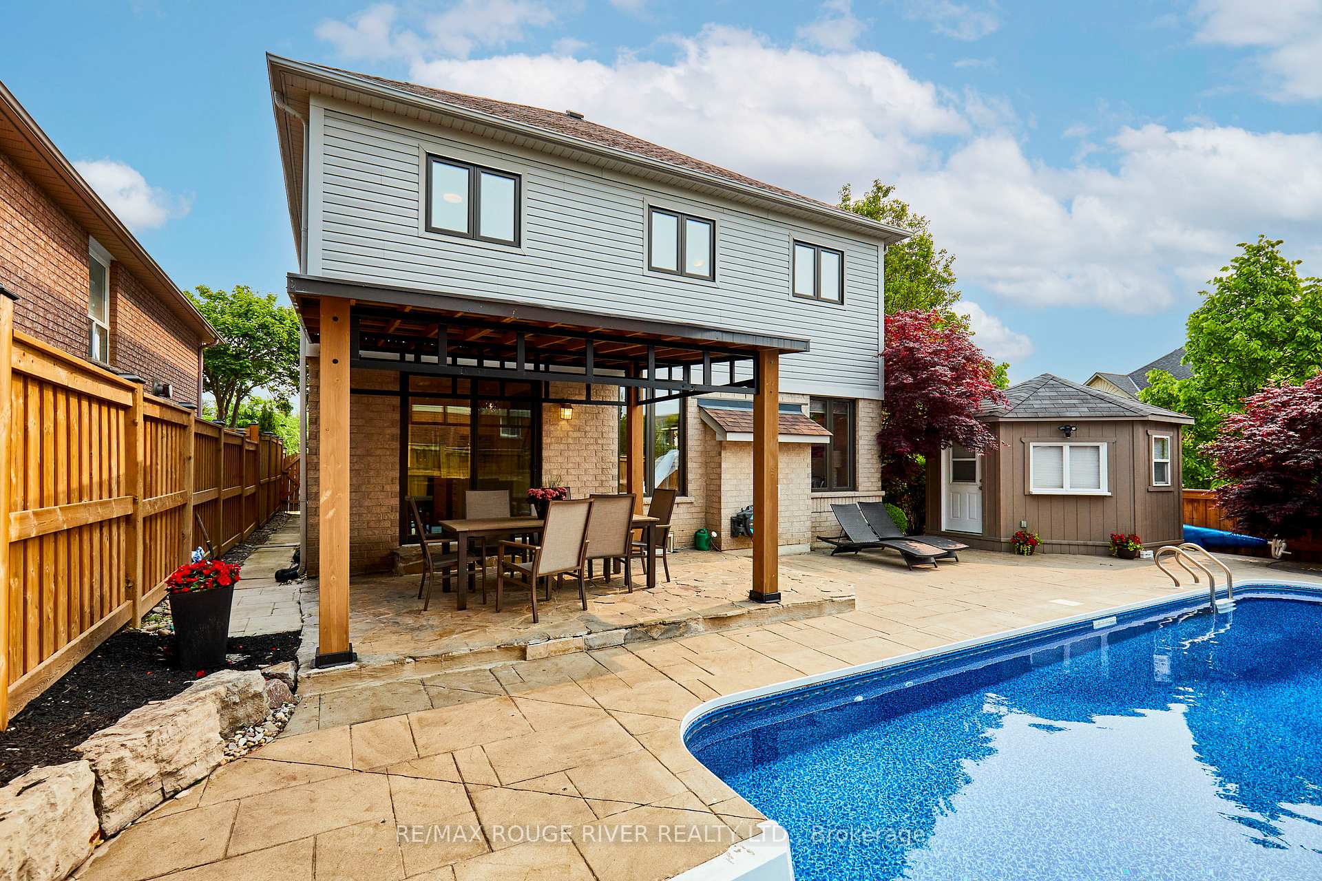 Photo 42 of 50 West Side Drive, Clarington, Bowmanville — HOMEH