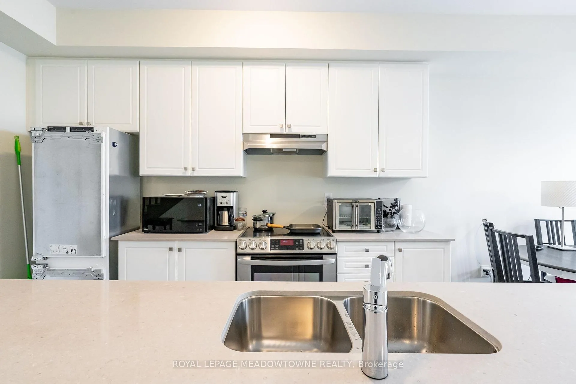 Photo 6 of Unit 33, 185 Bedrock Drive, Hamilton, Stoney Creek Mountain — HOMEH