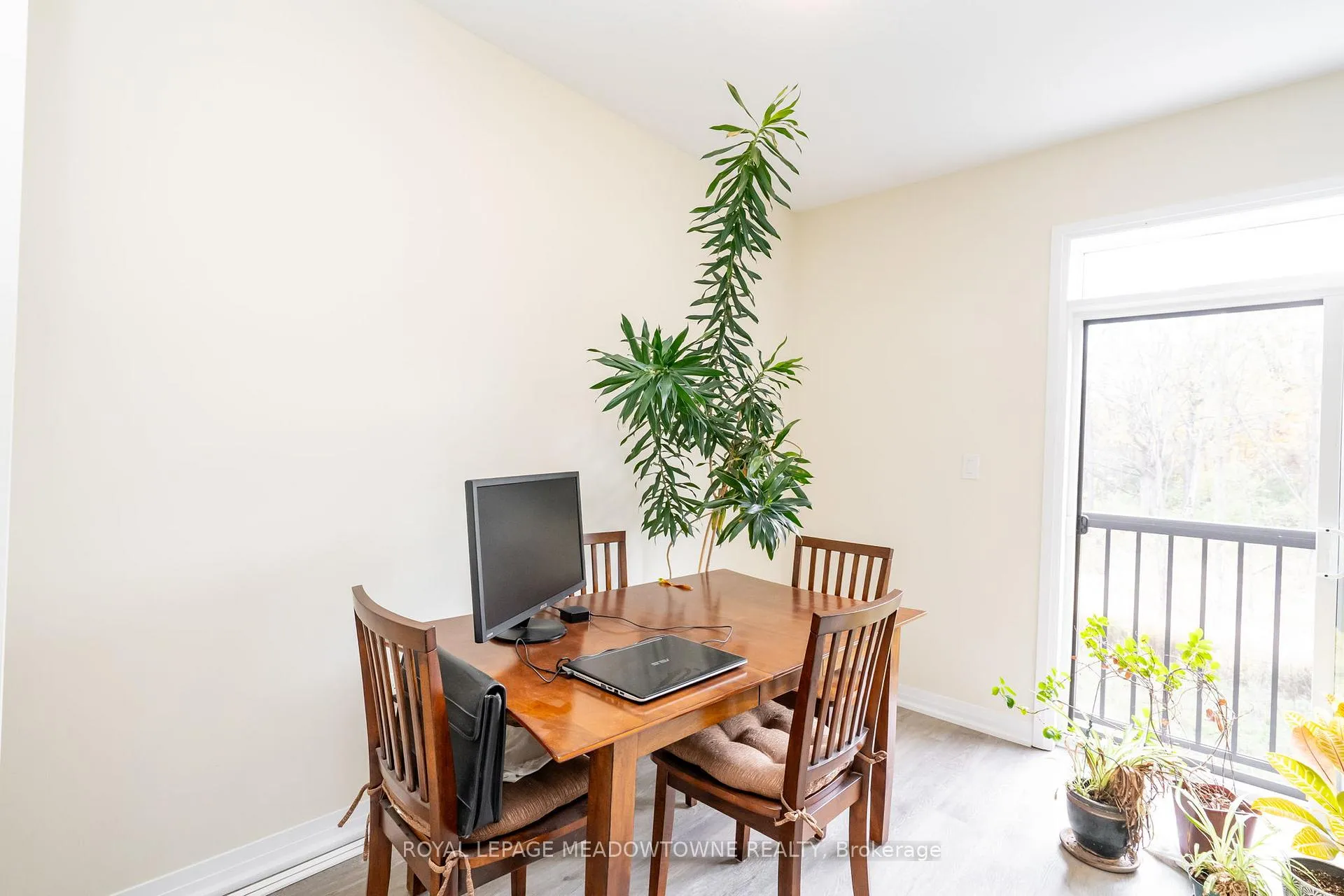 Photo 15 of Unit 33, 185 Bedrock Drive, Hamilton, Stoney Creek Mountain — HOMEH