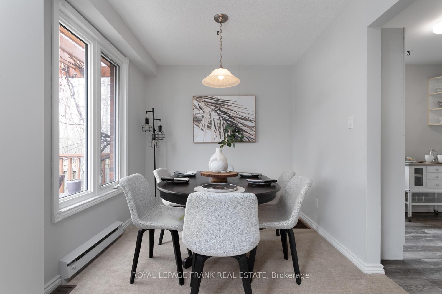 Photo 5 of 29 Hartsfield Drive, Clarington, Courtice — HOMEH
