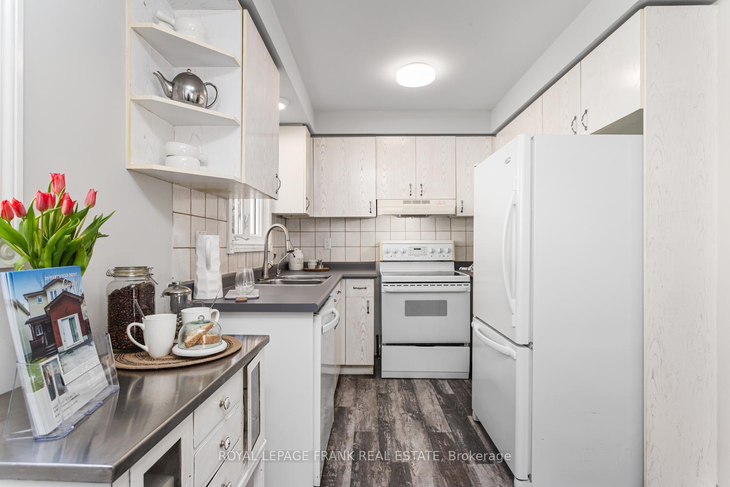 Photo 9 of 29 Hartsfield Drive, Clarington, Courtice — HOMEH