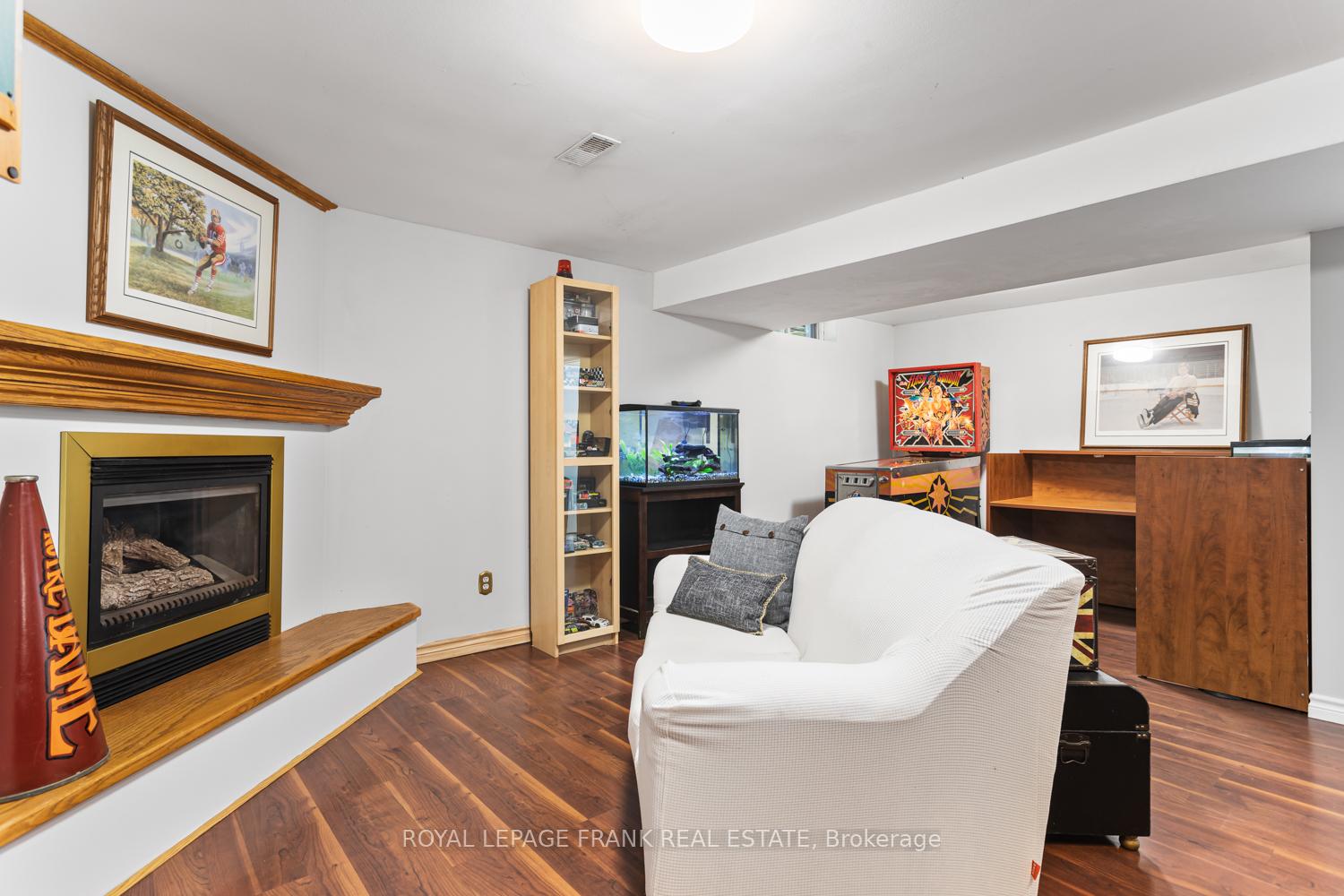 Photo 19 of 29 Hartsfield Drive, Clarington, Courtice — HOMEH