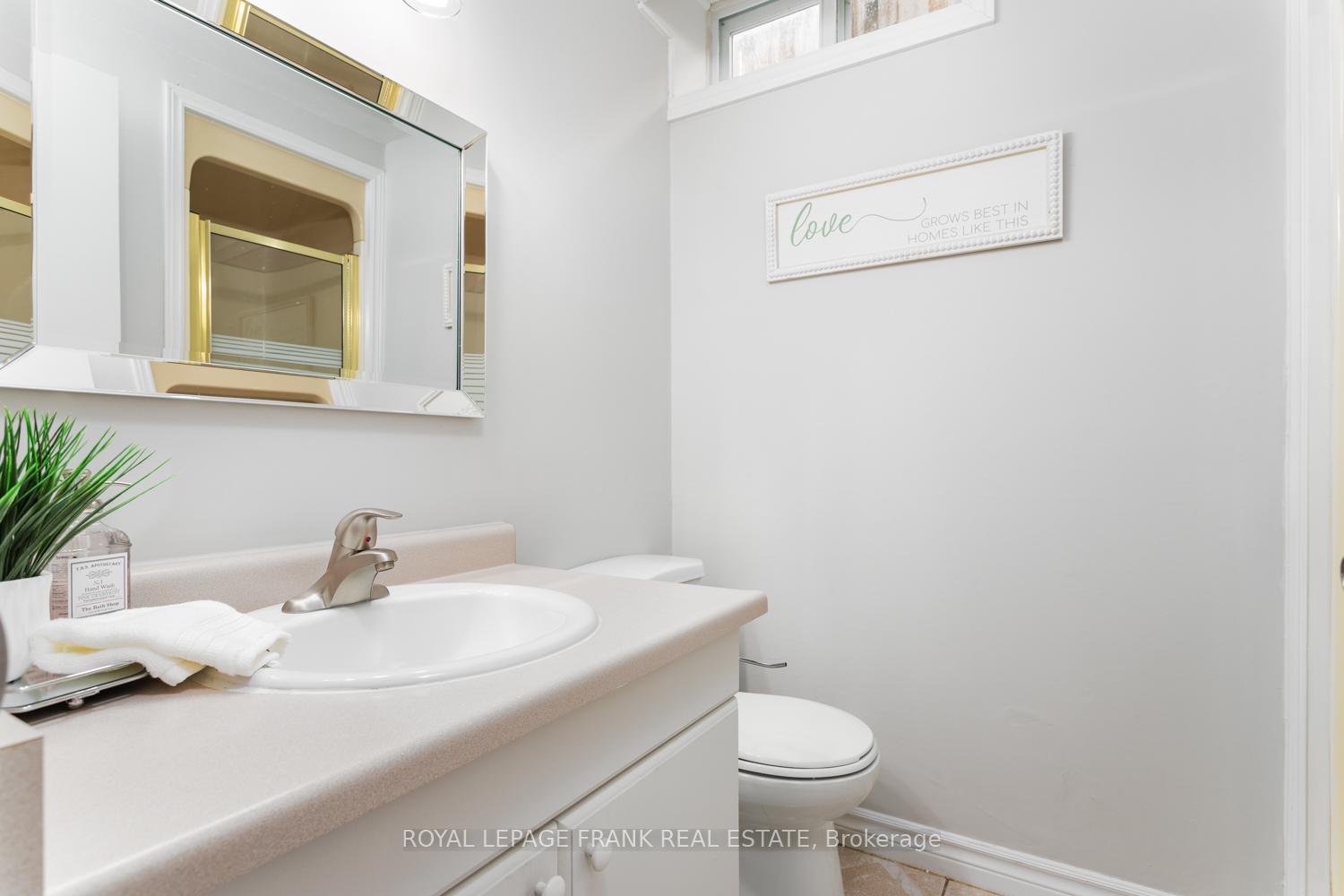 Photo 20 of 29 Hartsfield Drive, Clarington, Courtice — HOMEH