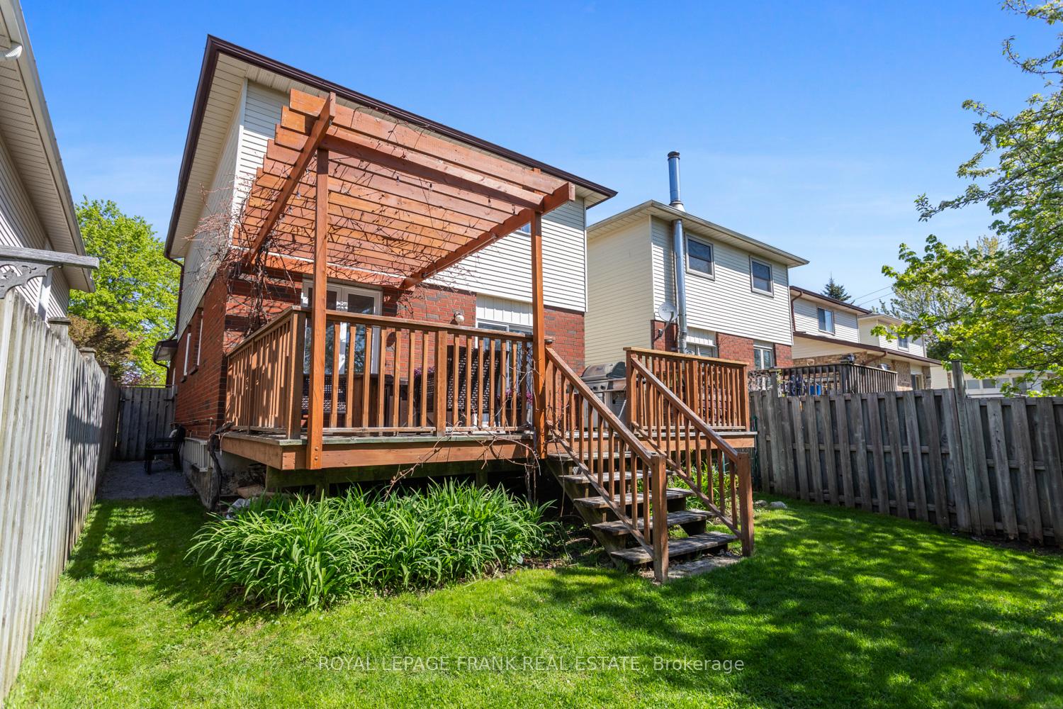 Photo 22 of 29 Hartsfield Drive, Clarington, Courtice — HOMEH