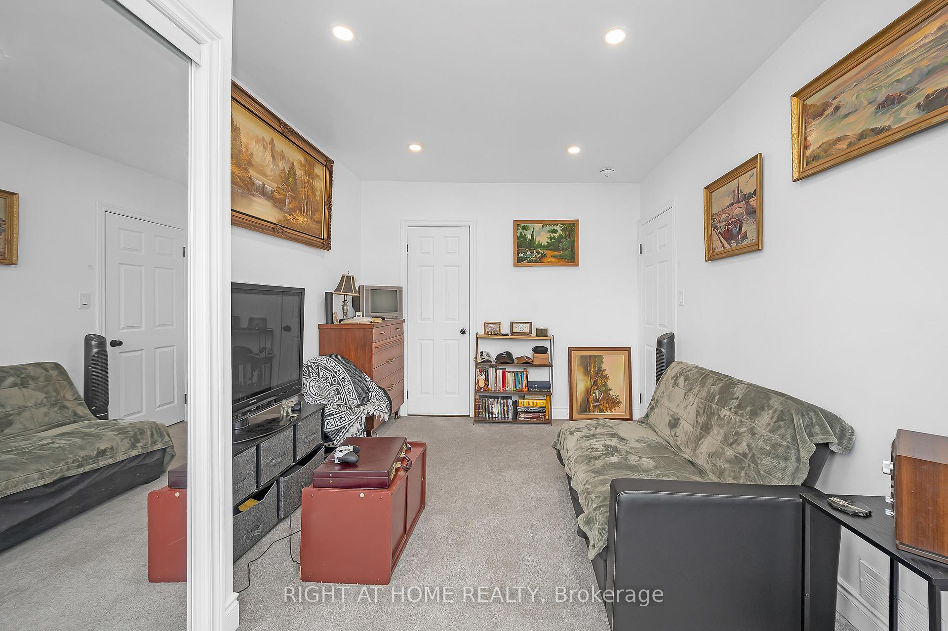 Photo 20 of 18 Huntley Street, Hamilton, Gibson — HOMEH