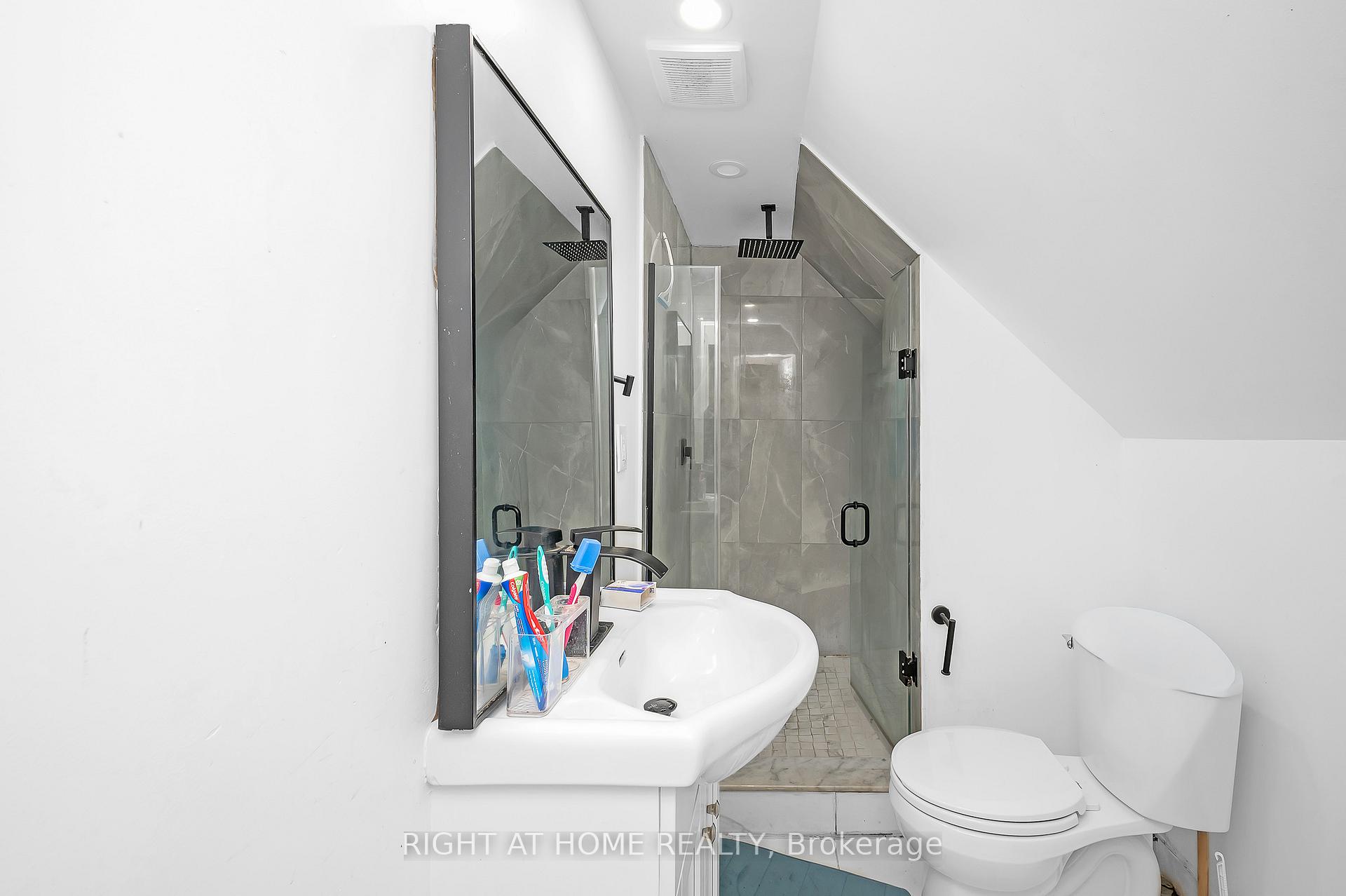 Photo 28 of 18 Huntley Street, Hamilton, Gibson — HOMEH